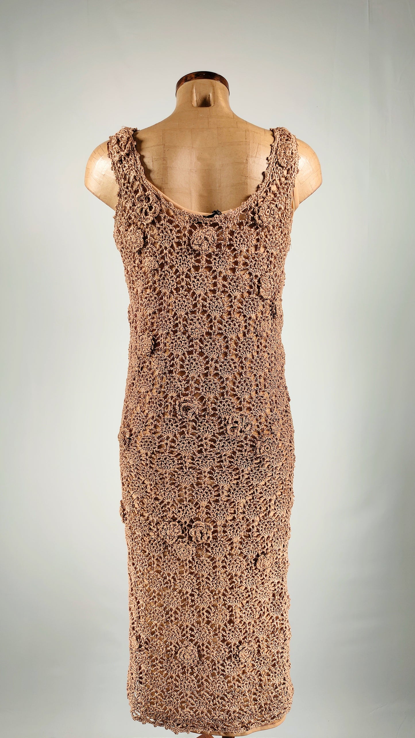 Vestido calado marrón