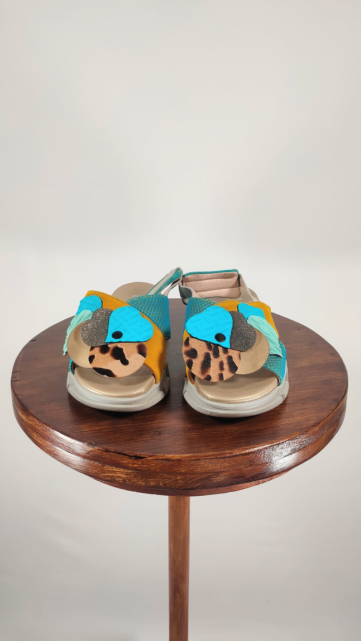 Sandalia multicolor