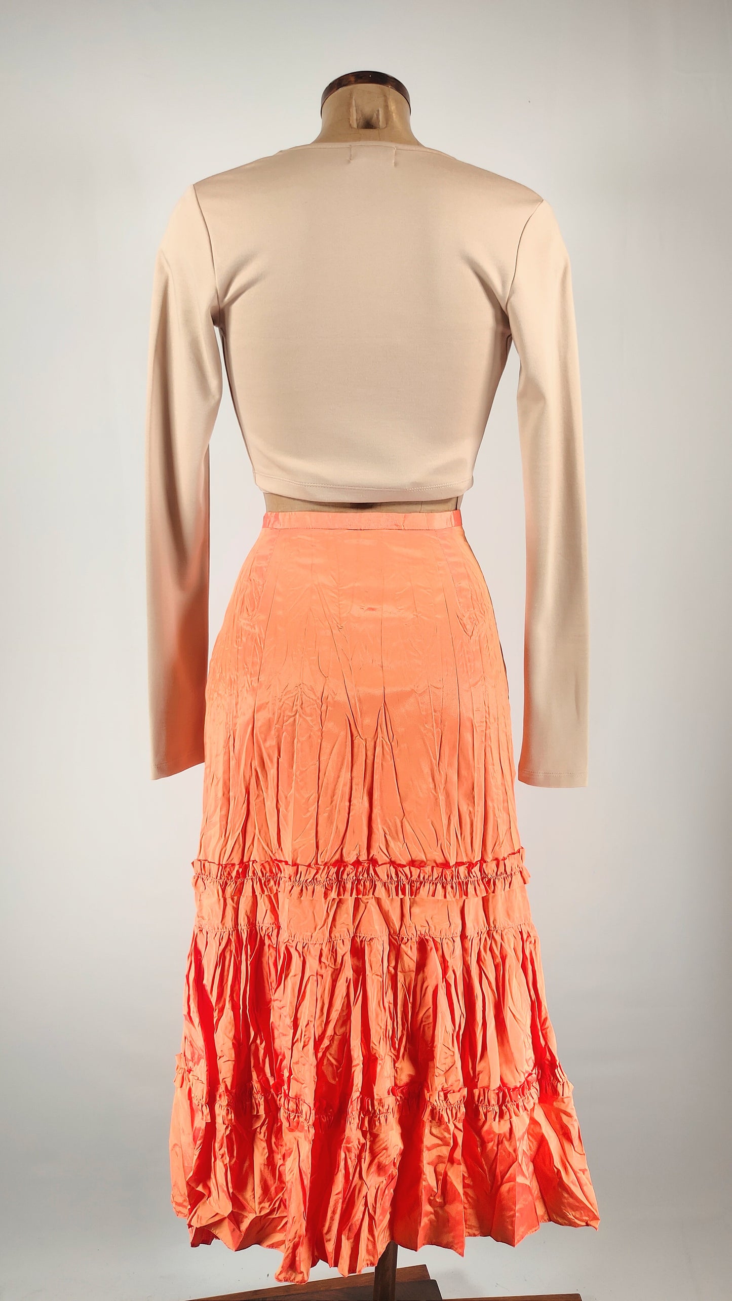 Falda con efecto brillante naranja