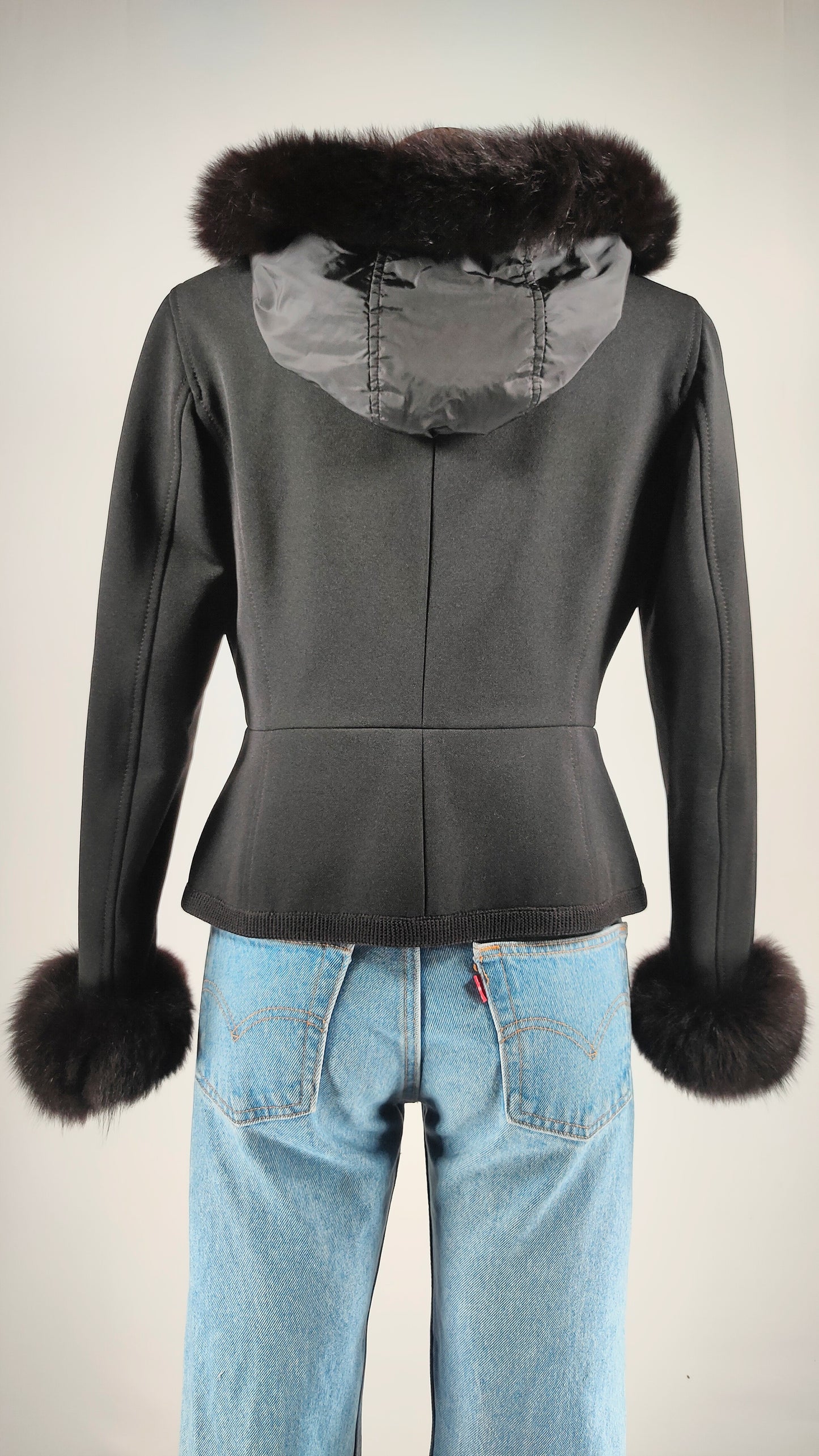 Chaqueta de Prada con capucha extraíble