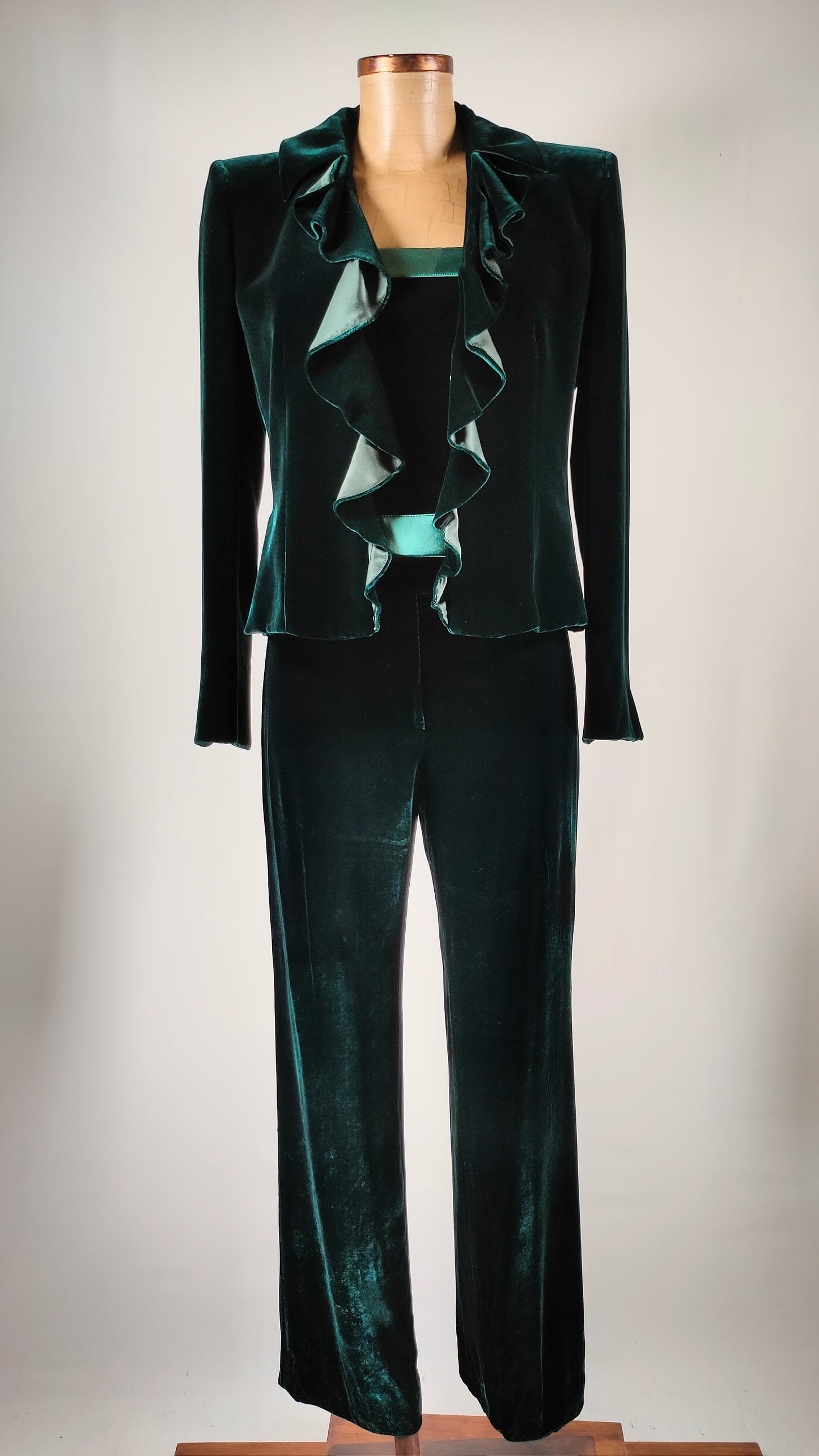 Conjunto de terciopelo Emporio Armani
