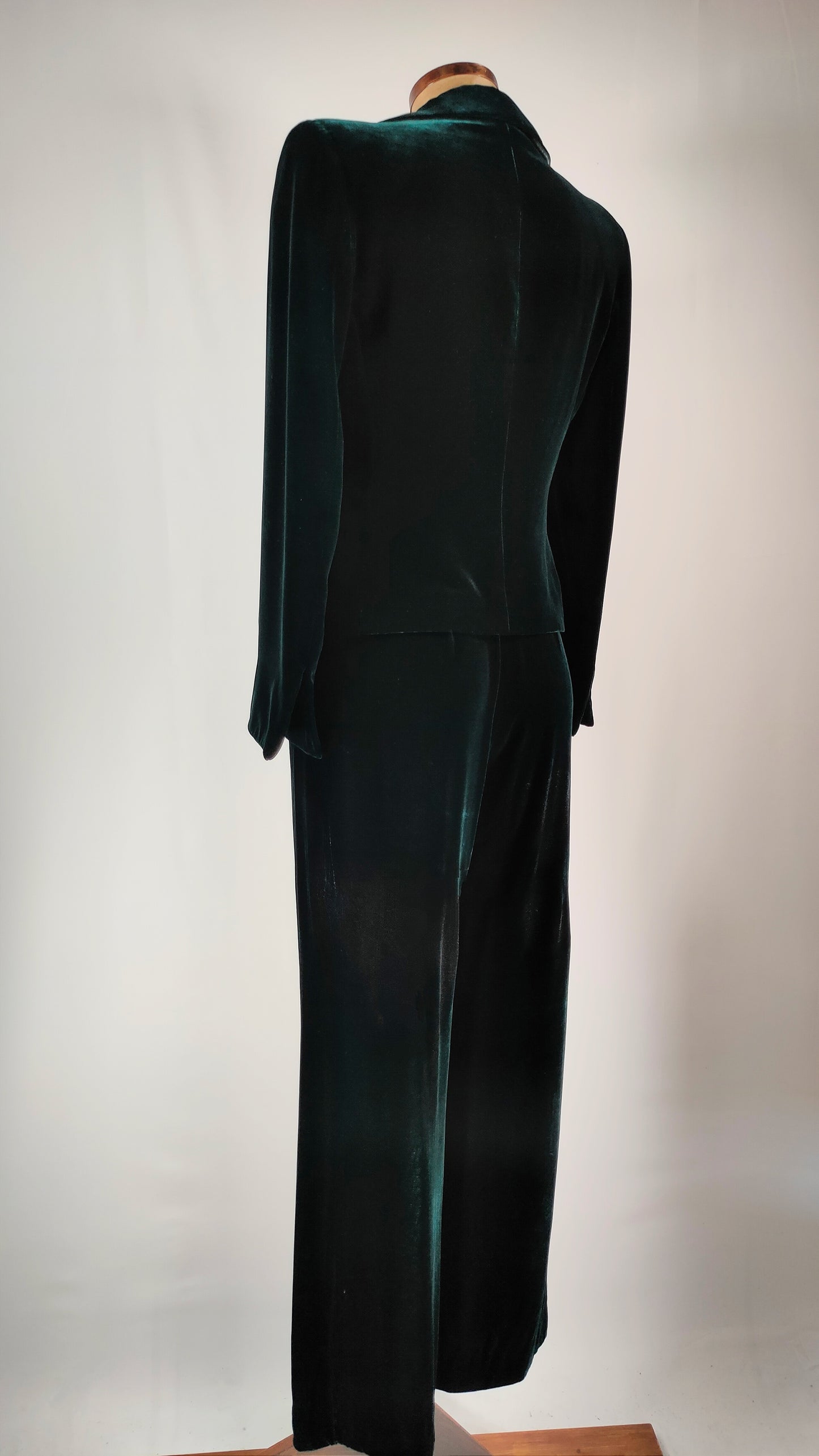 Conjunto de terciopelo Emporio Armani