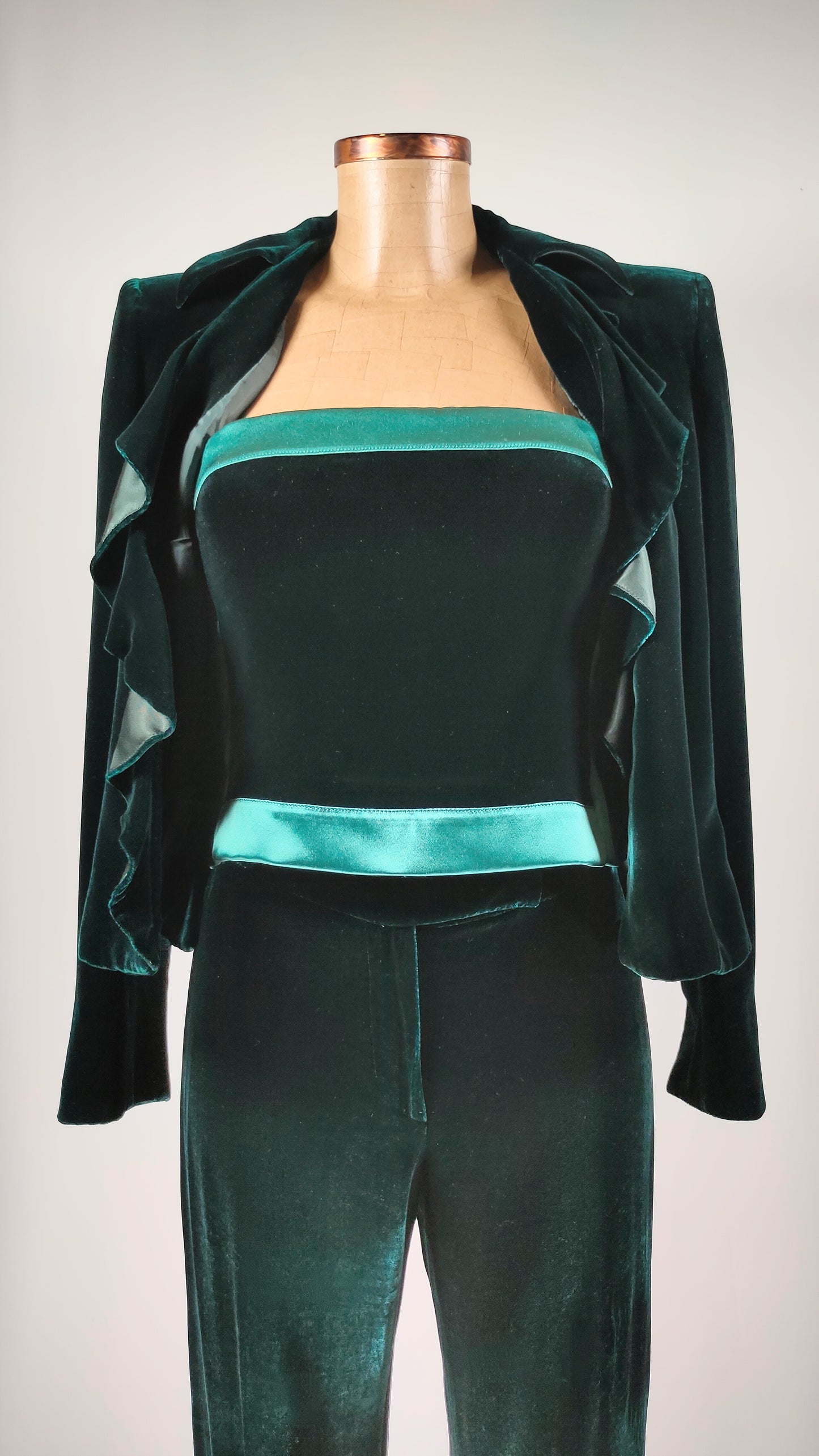 Conjunto de terciopelo Emporio Armani