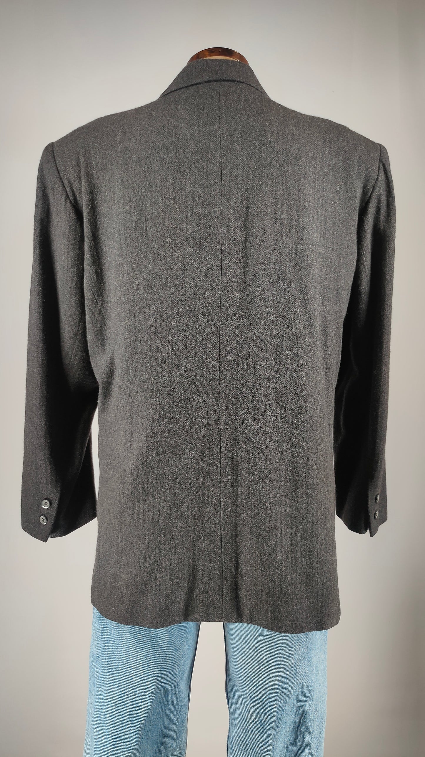 Blazer de lana virgen en gris