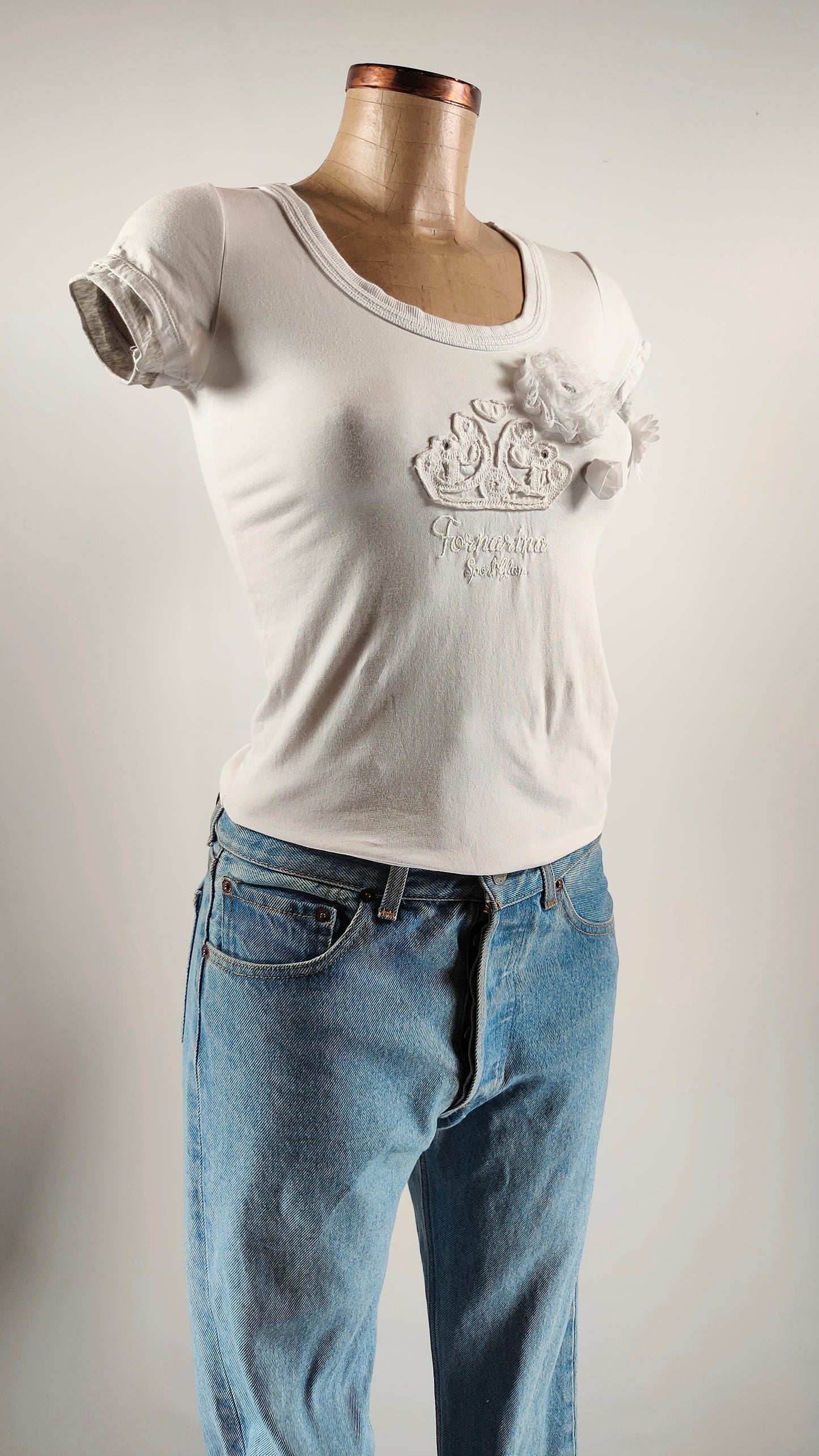 Camiseta con relieve Fornarina