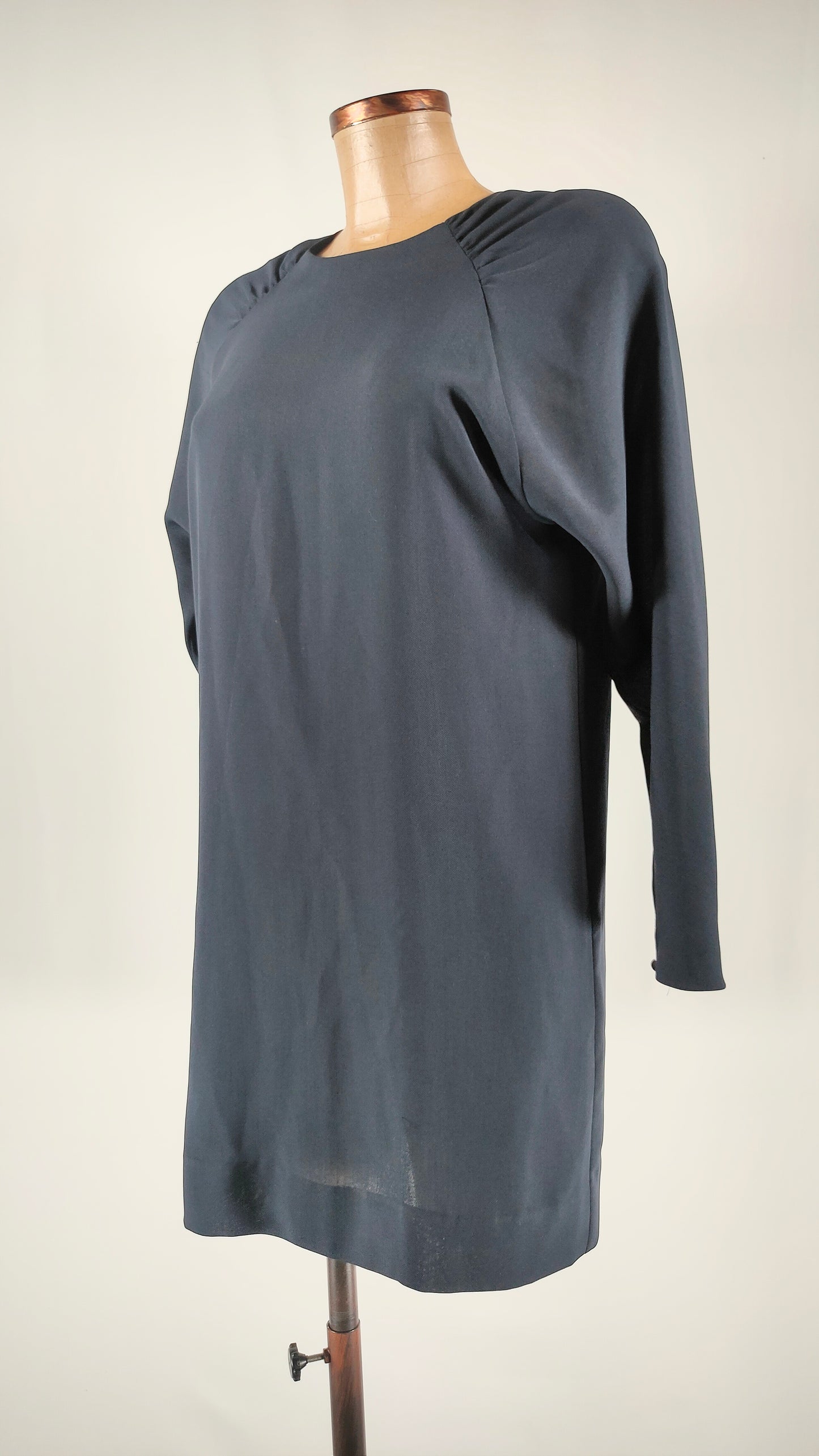 Vestido Bimba y Lola azul oscuro recto