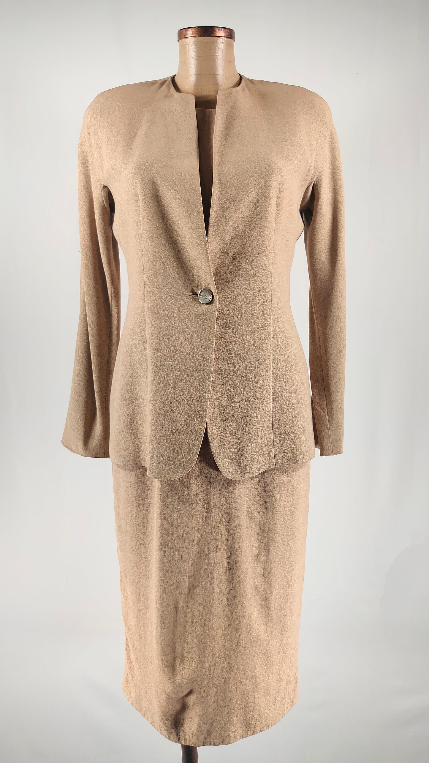 Traje de vestido y blazer Adolfo Domínguez