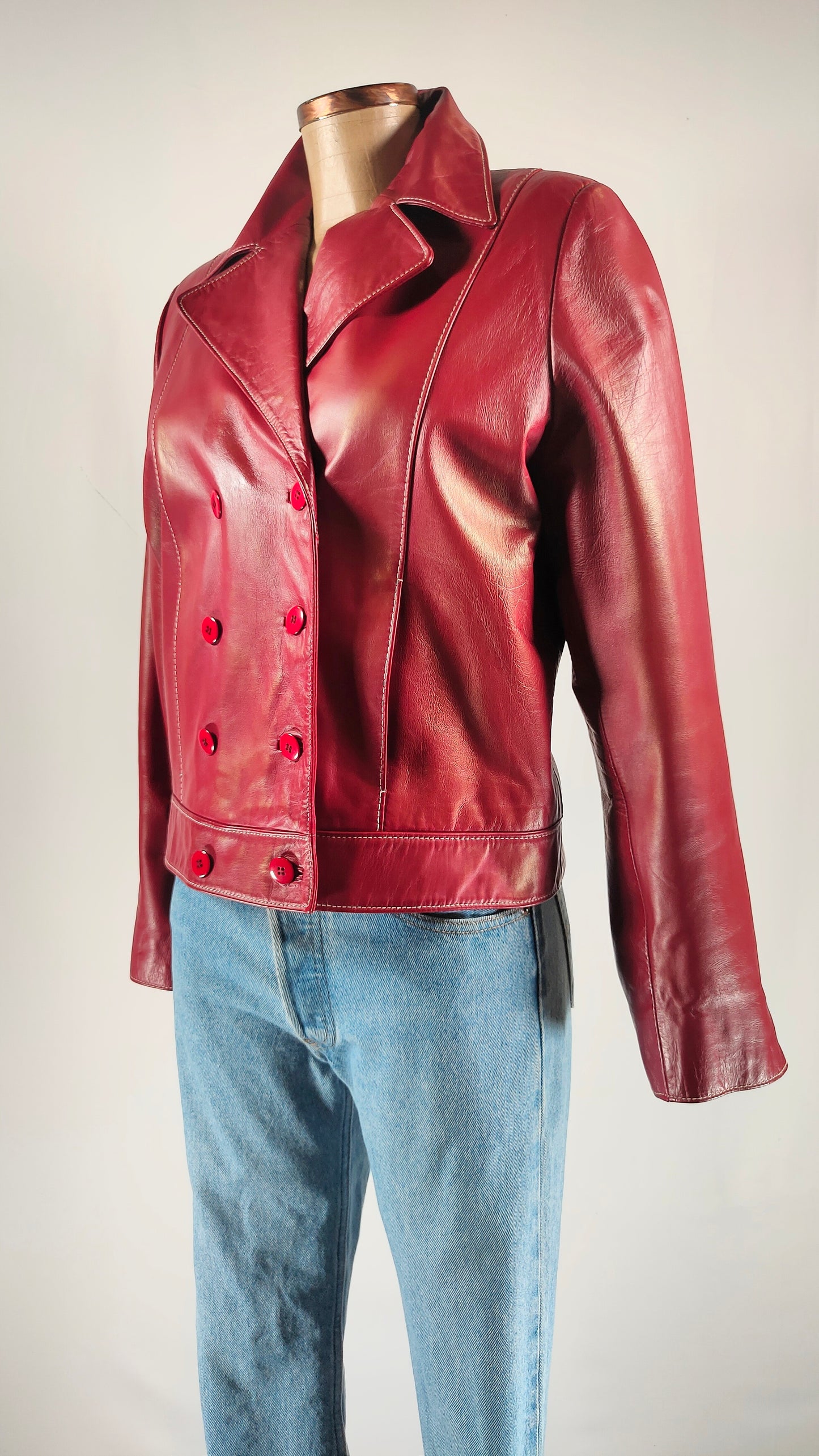 Chaqueta de piel roja vintage Vintiu