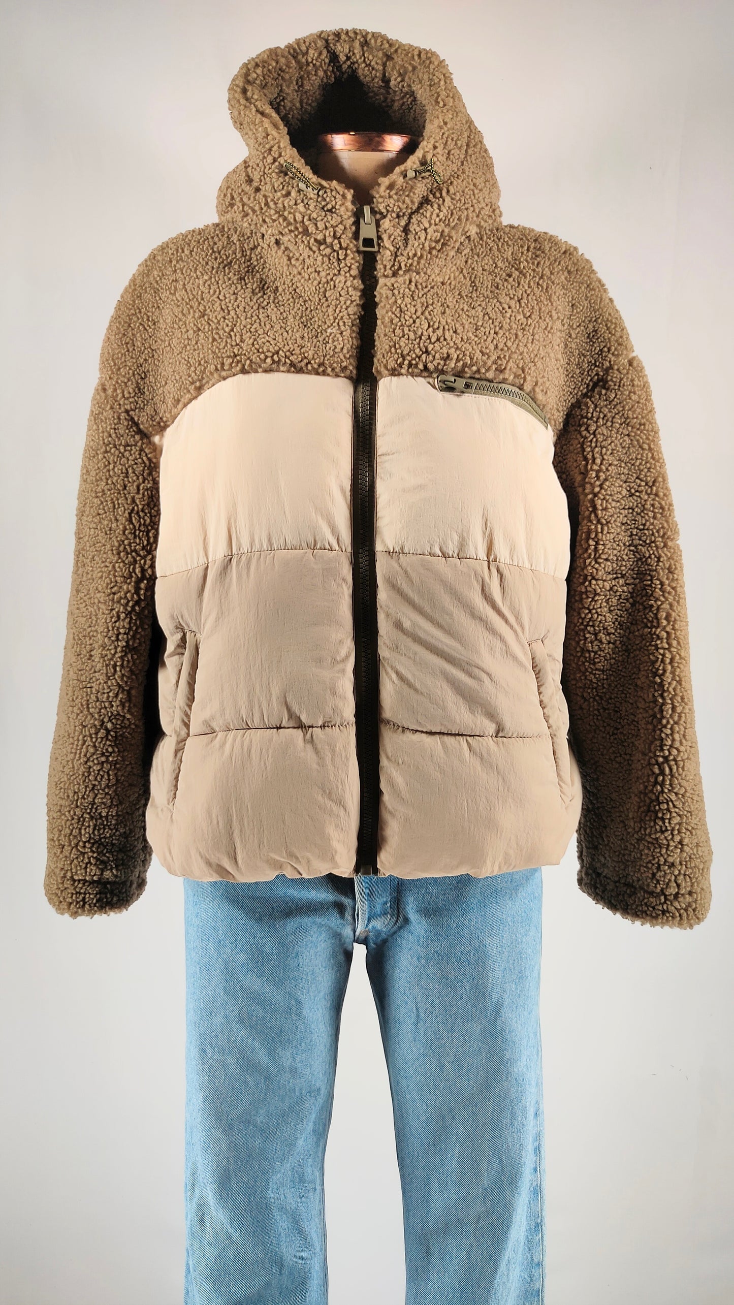 Chaqueta bimaterial marrón Zara