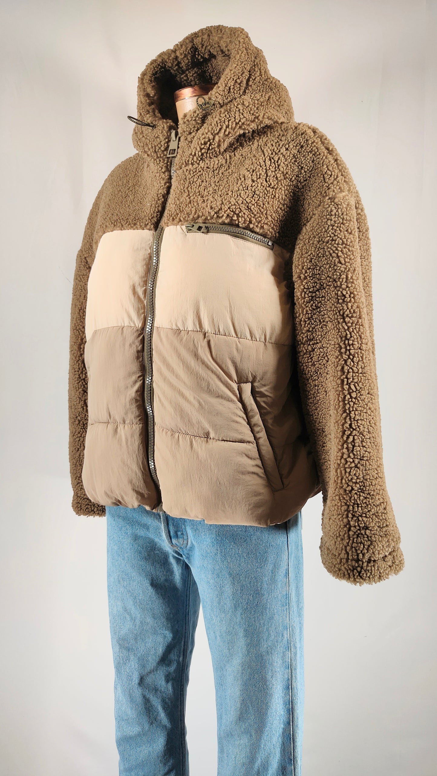 Chaqueta bimaterial marrón Zara
