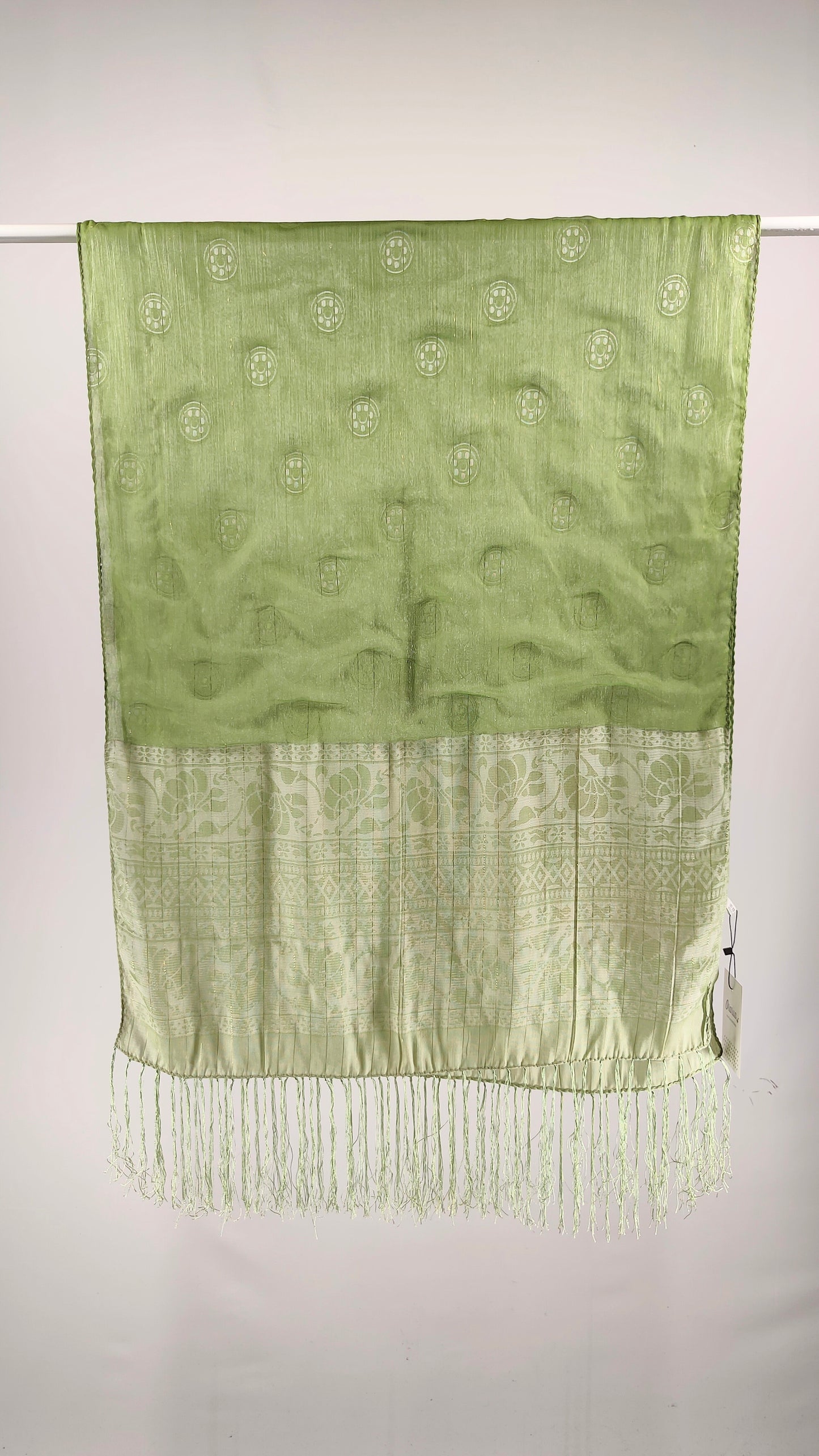 Pañuelo con flecos verde