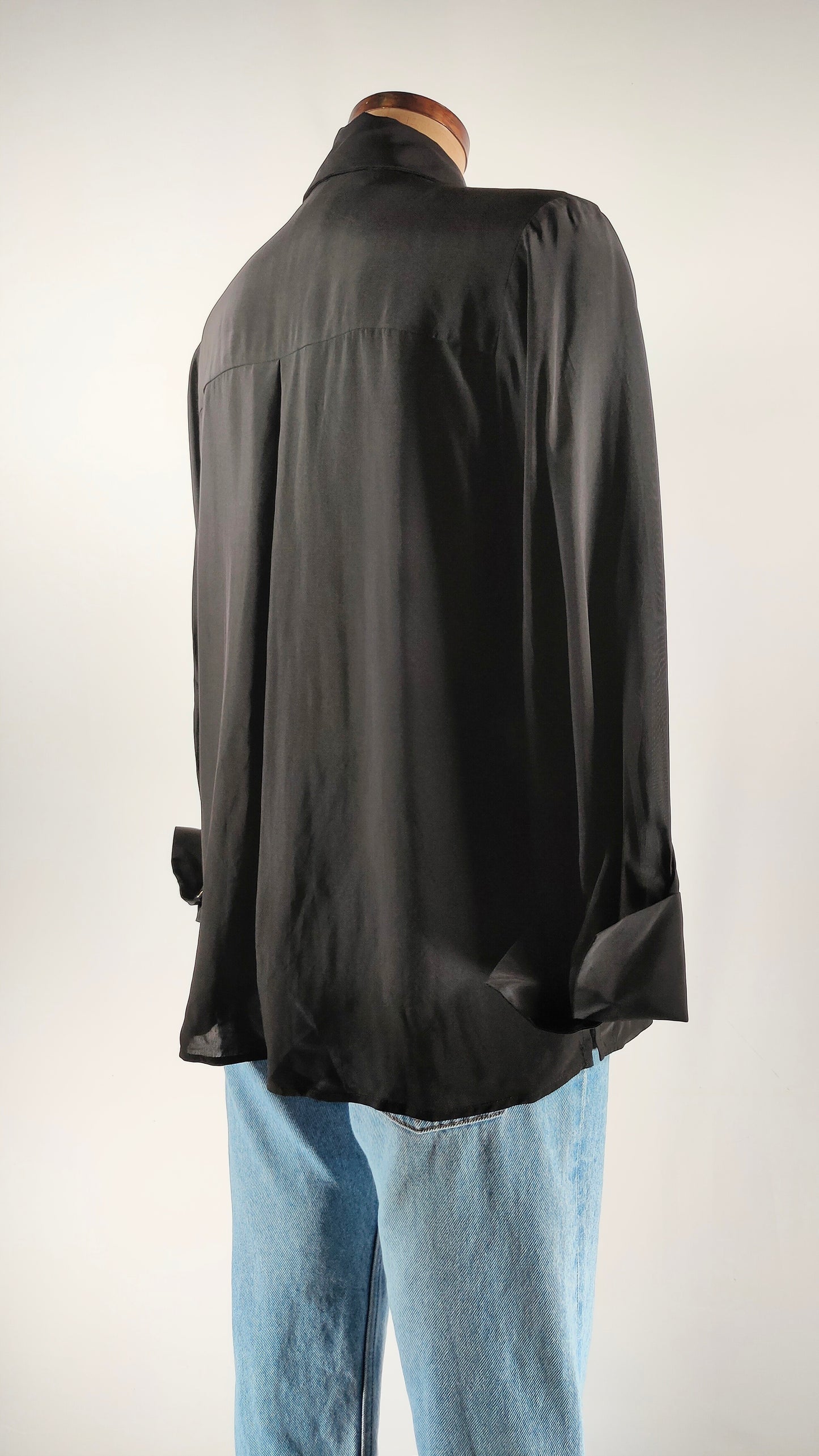Camisa negra Massimo Dutti