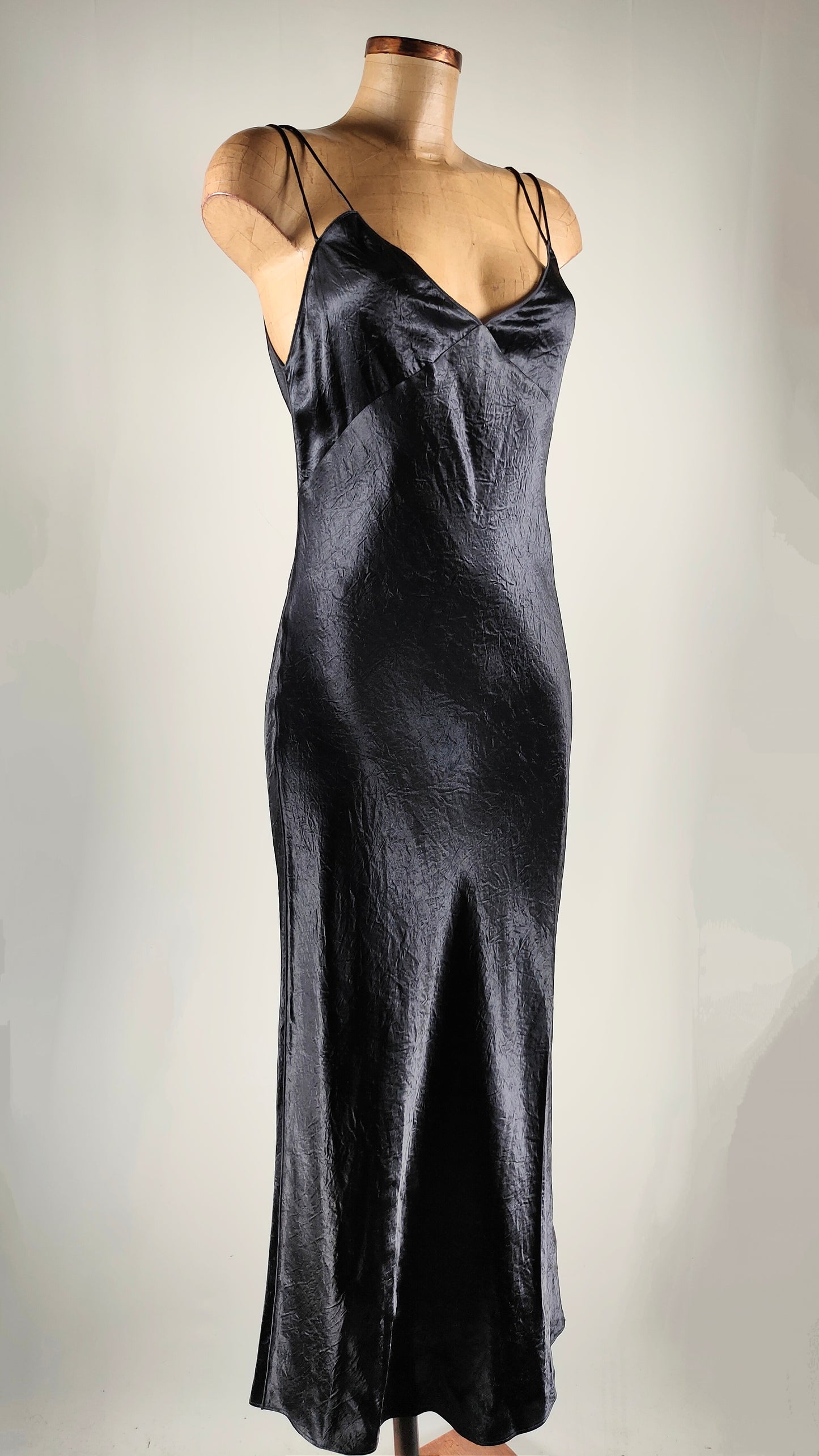 Vestido de seda azul navy Massimo Dutti