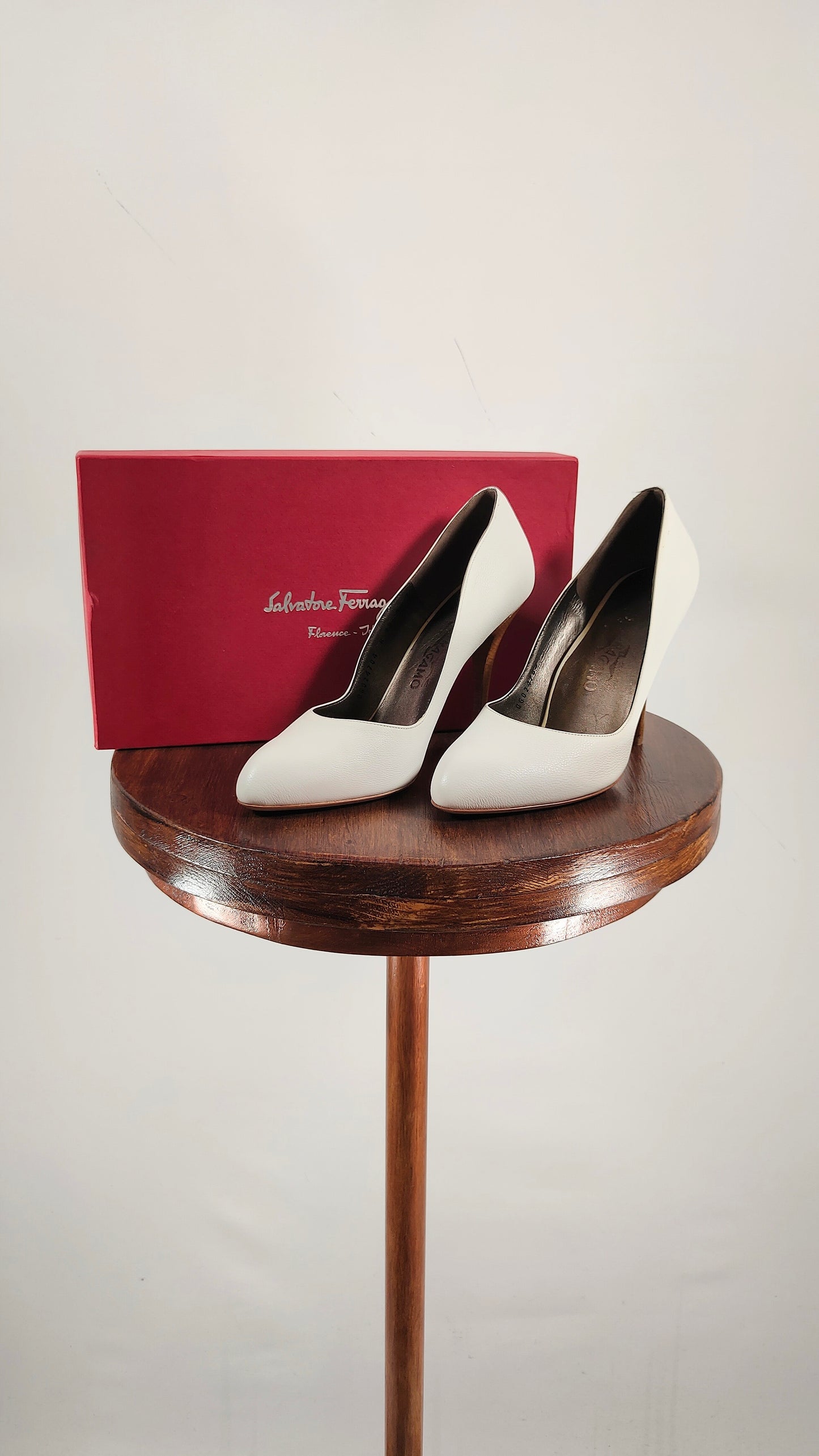 Zapato de tacón de aguja Salvatore Ferragamo