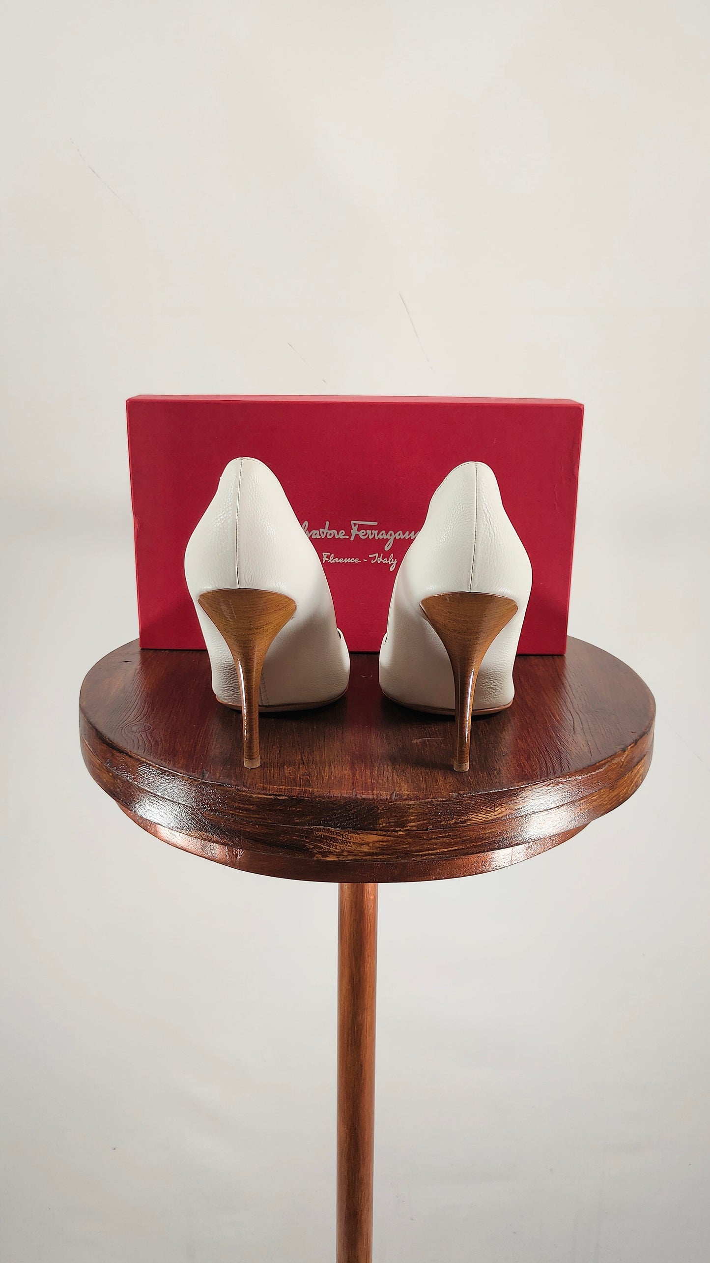 Zapato de tacón de aguja Salvatore Ferragamo