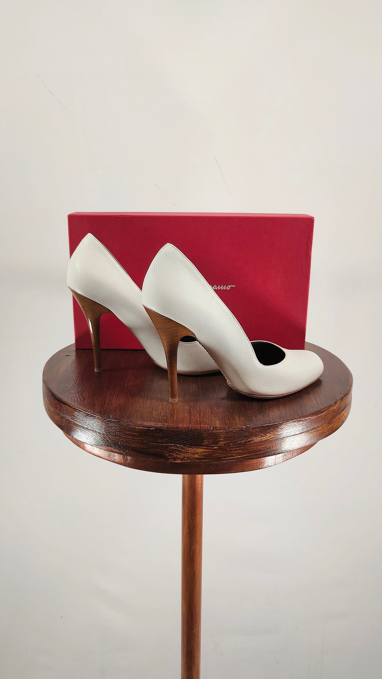 Zapato de tacón de aguja Salvatore Ferragamo