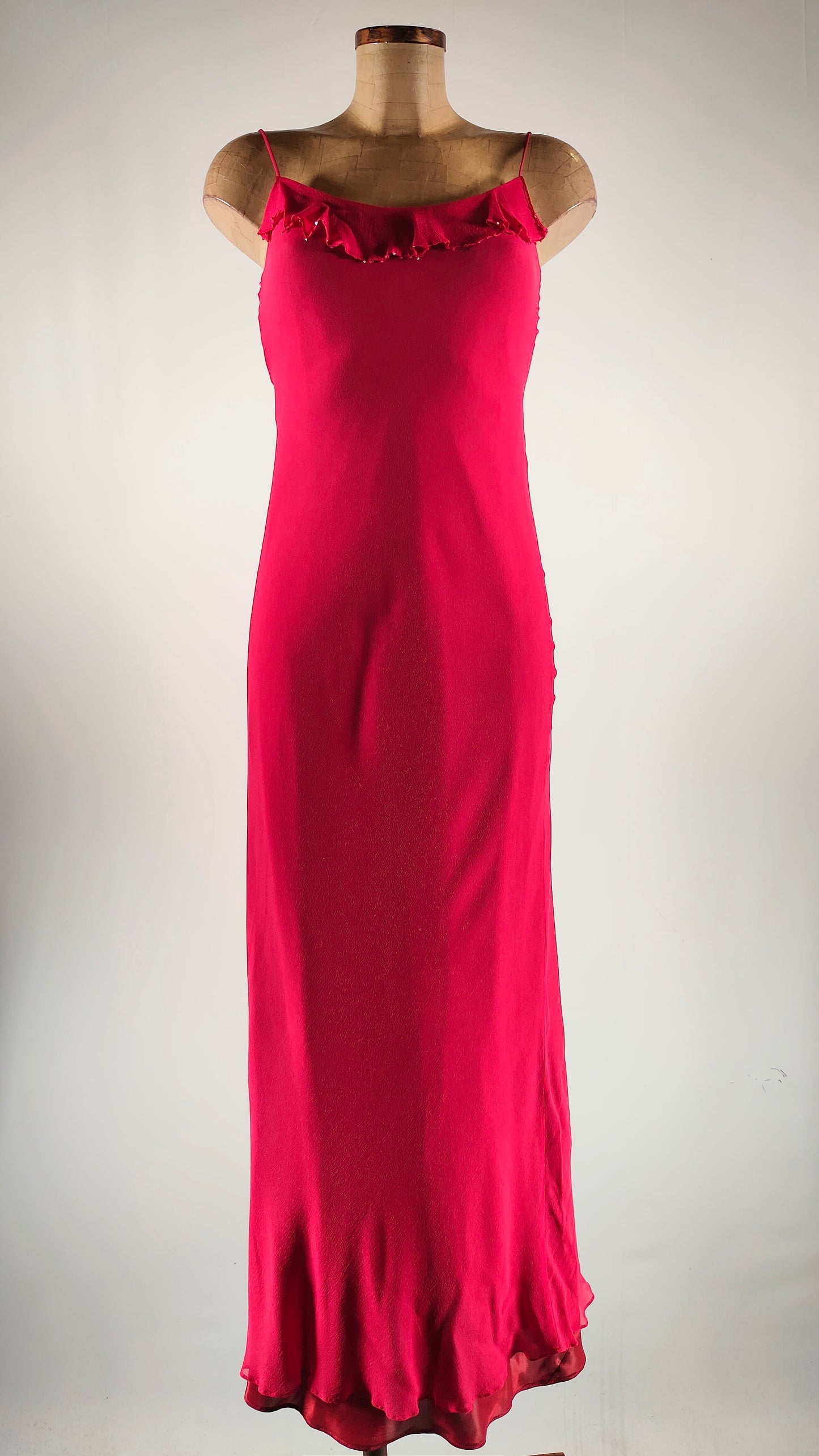 Vestido largo de fiesta con pañuelo
