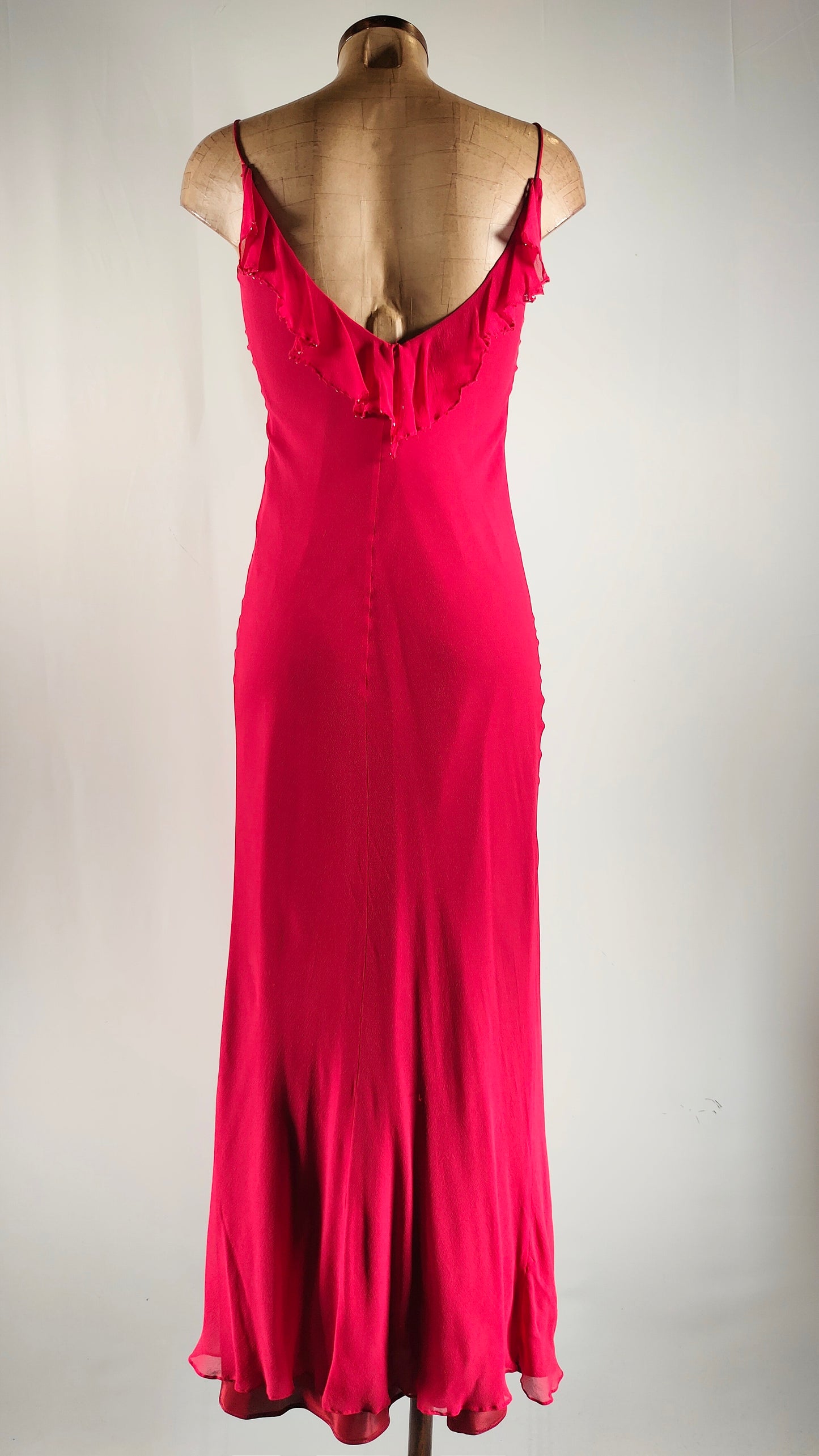 Vestido largo de fiesta con pañuelo