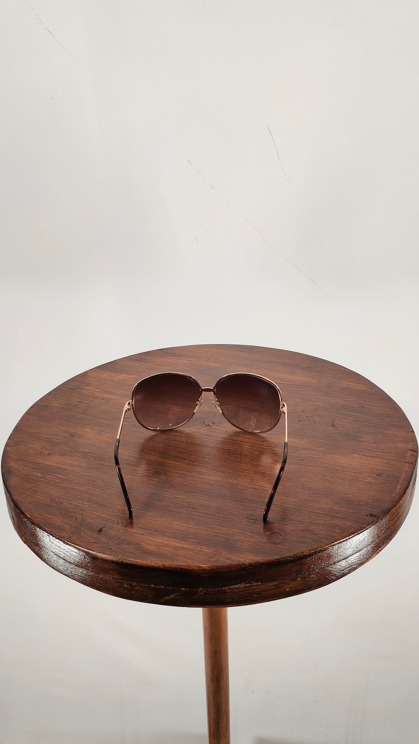 Gafas de sol DvF metálicas doradas