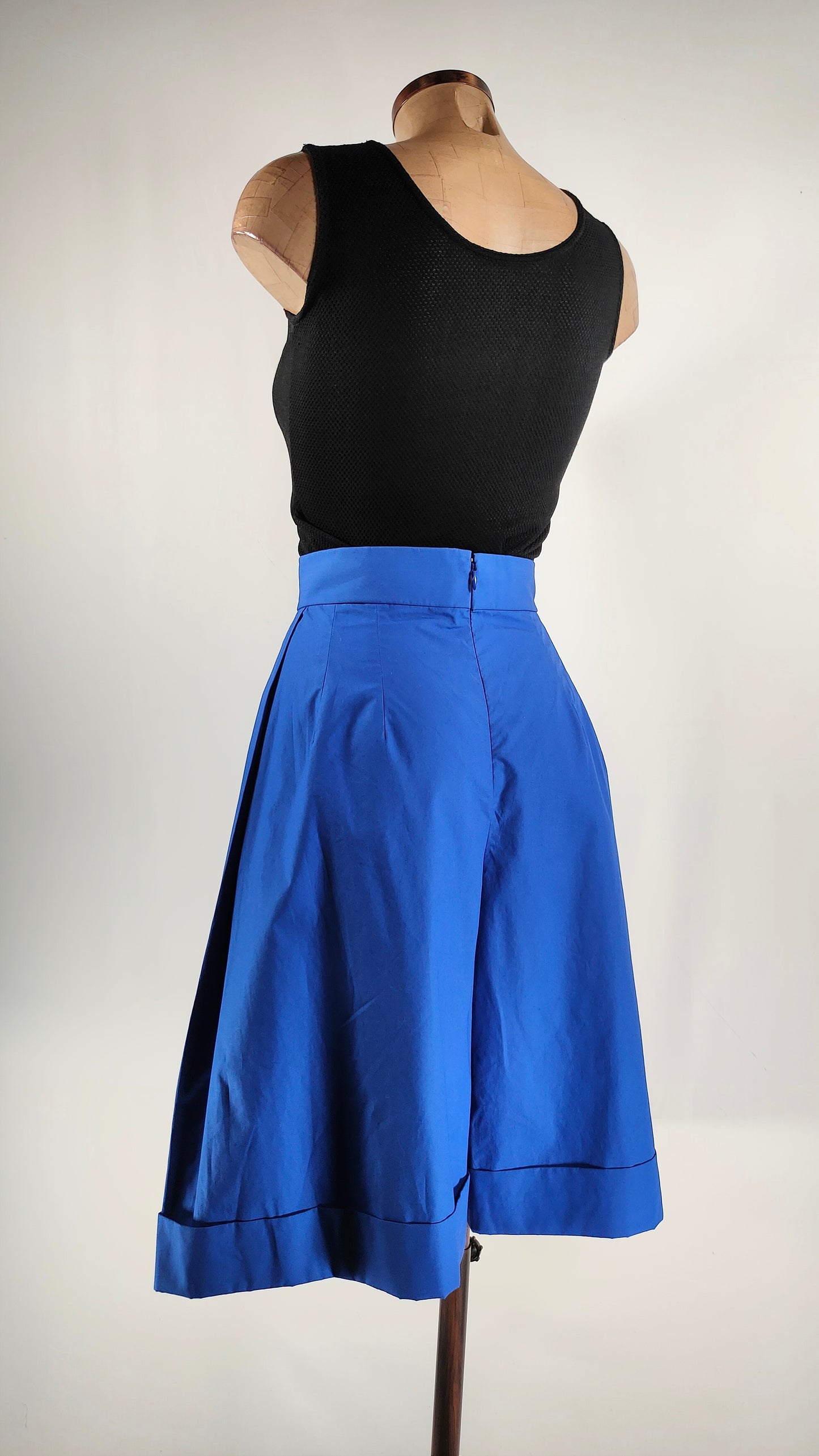 Bermudas azul klein Jesús del Pozo