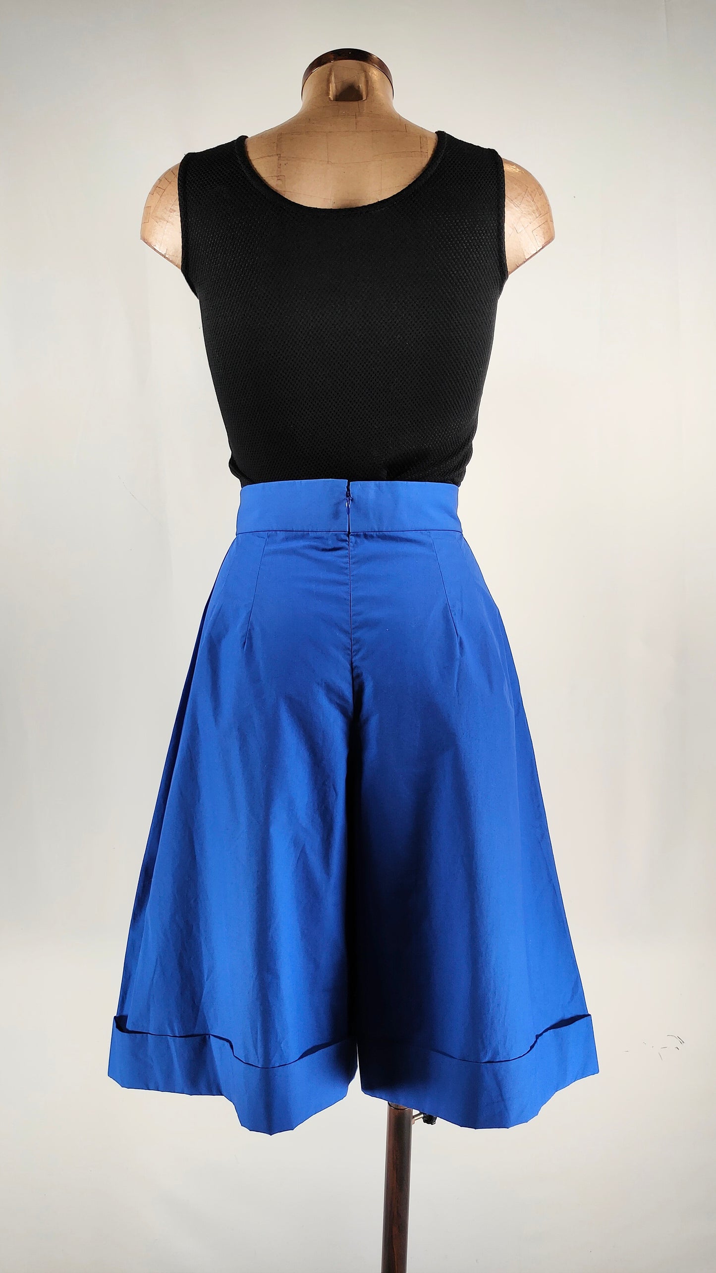 Bermudas azul klein Jesús del Pozo
