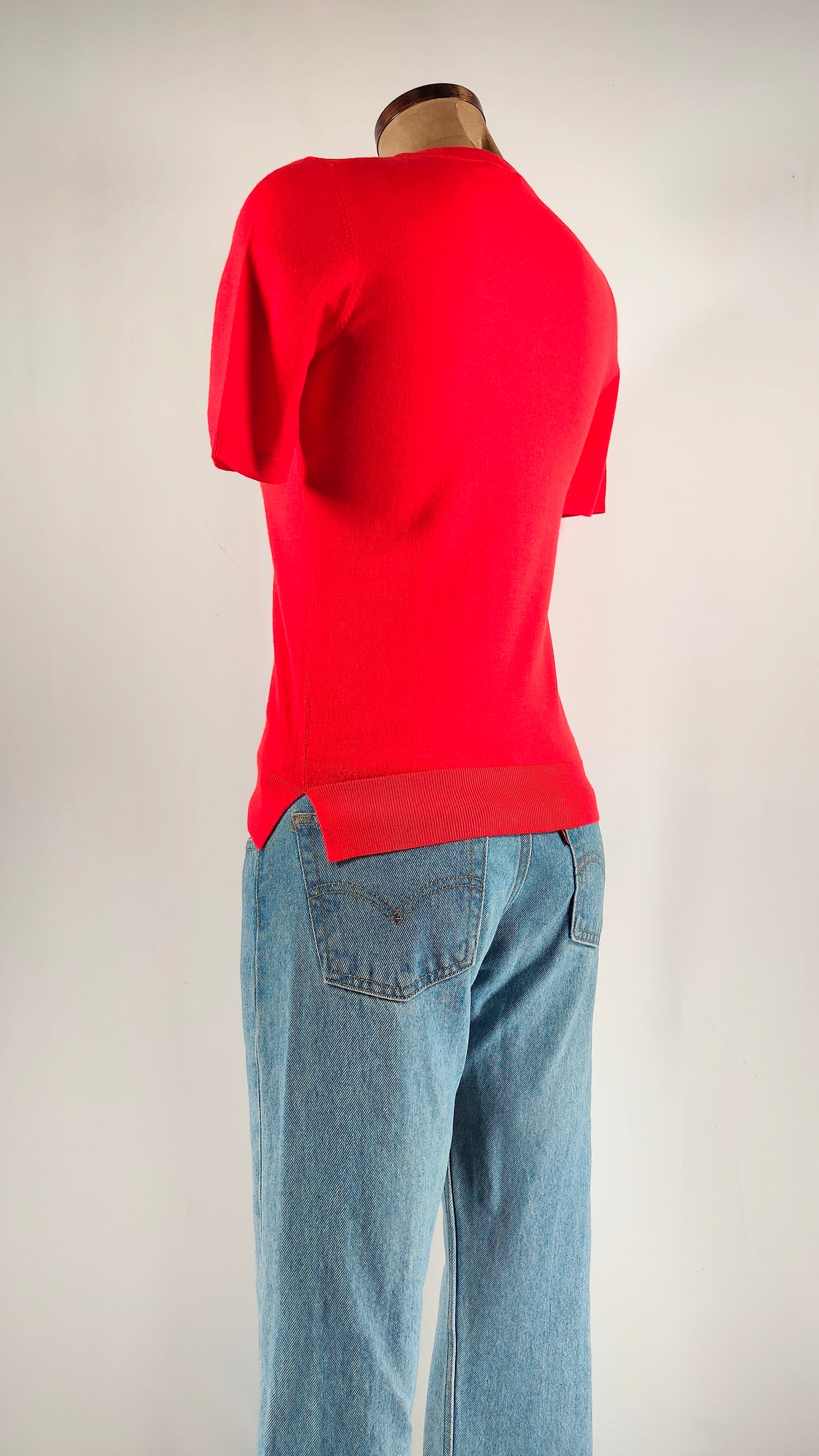 Jersey rojo Theory
