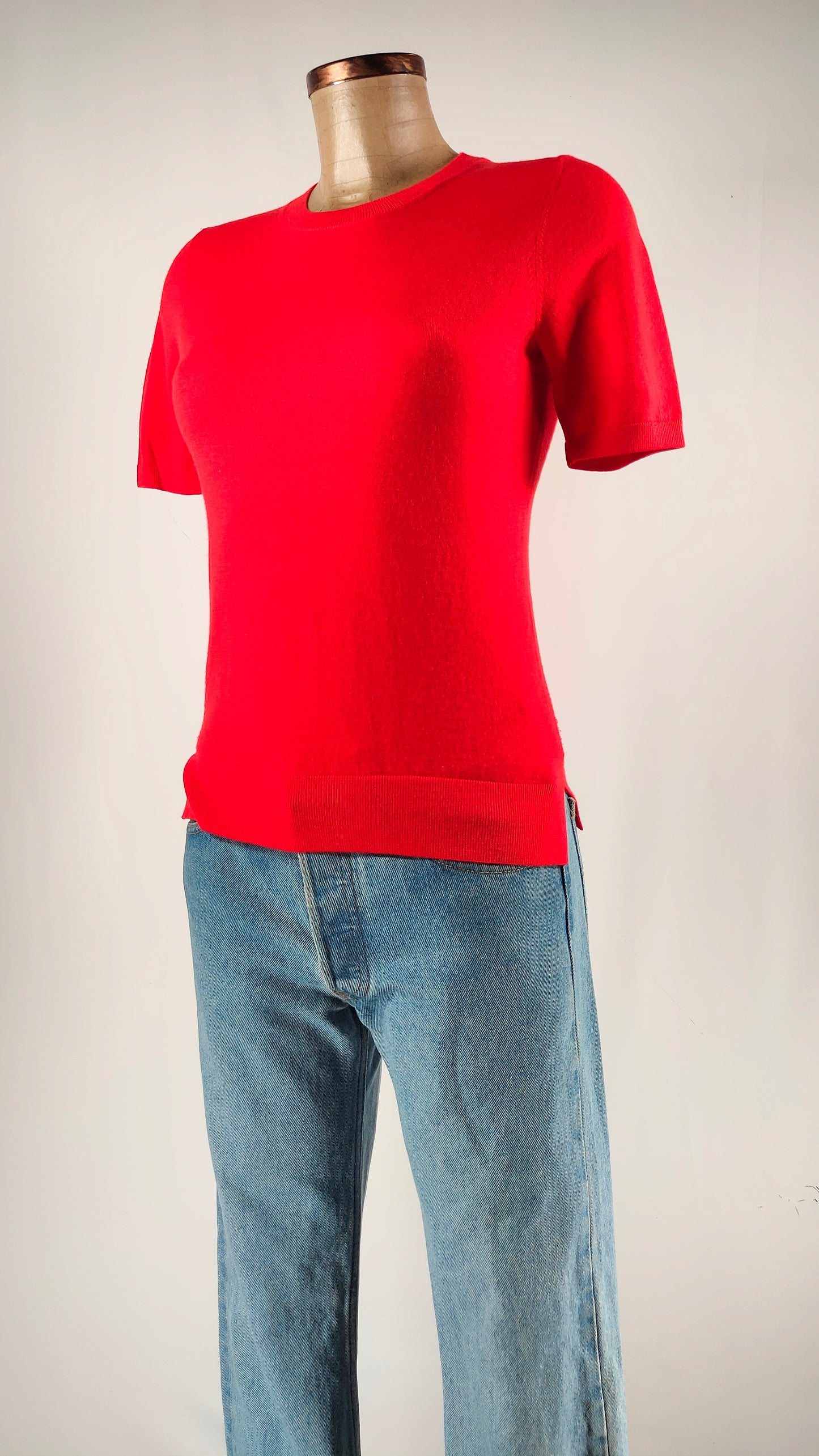 Jersey rojo Theory