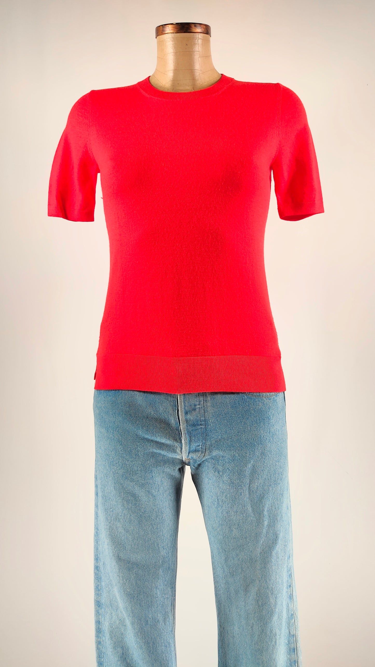 Jersey rojo Theory