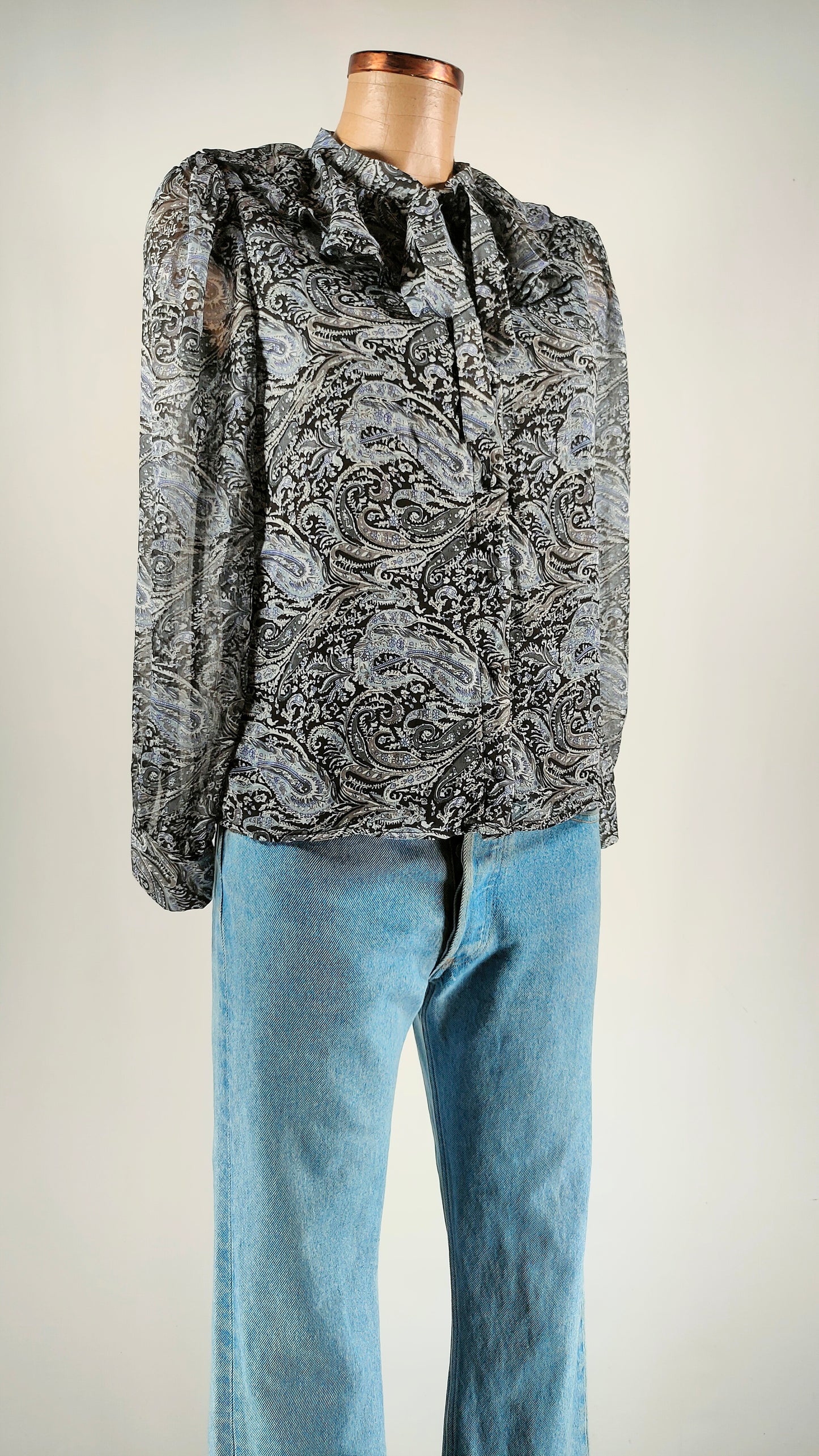 Blusa Only multicolor con lazo en cuello