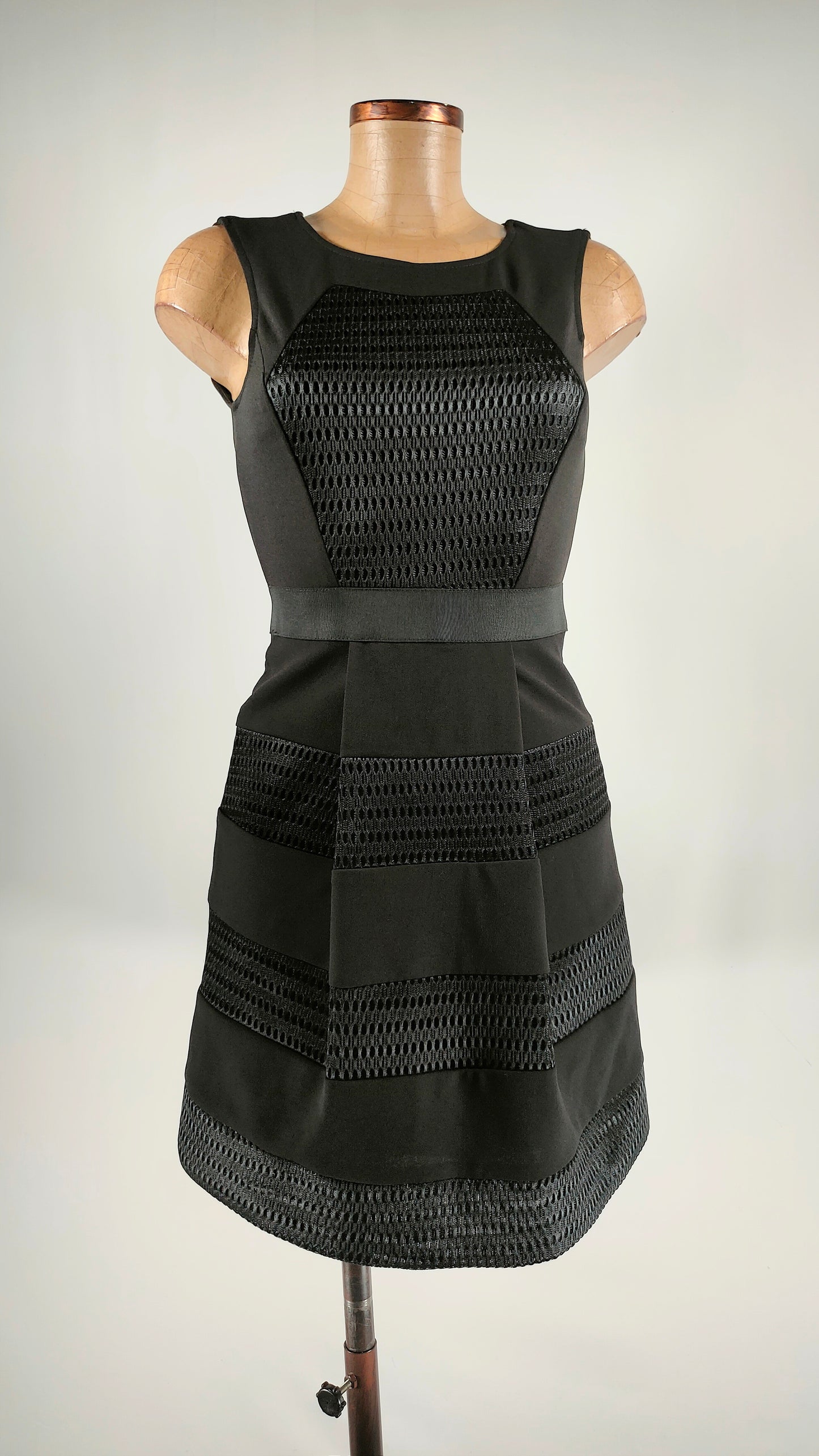 Vestido negro XTSY