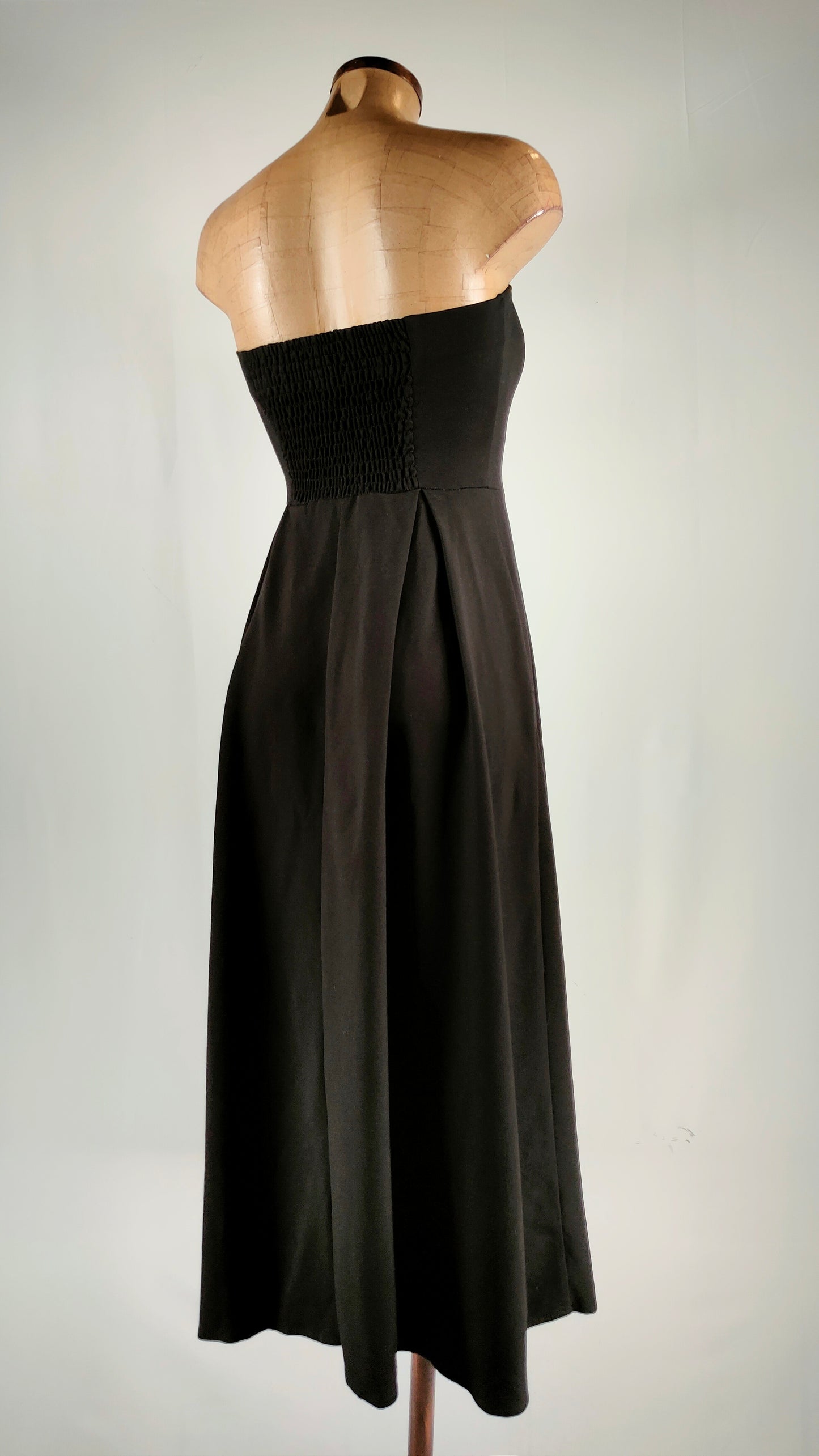 Vestido negro palabra de honor Motel