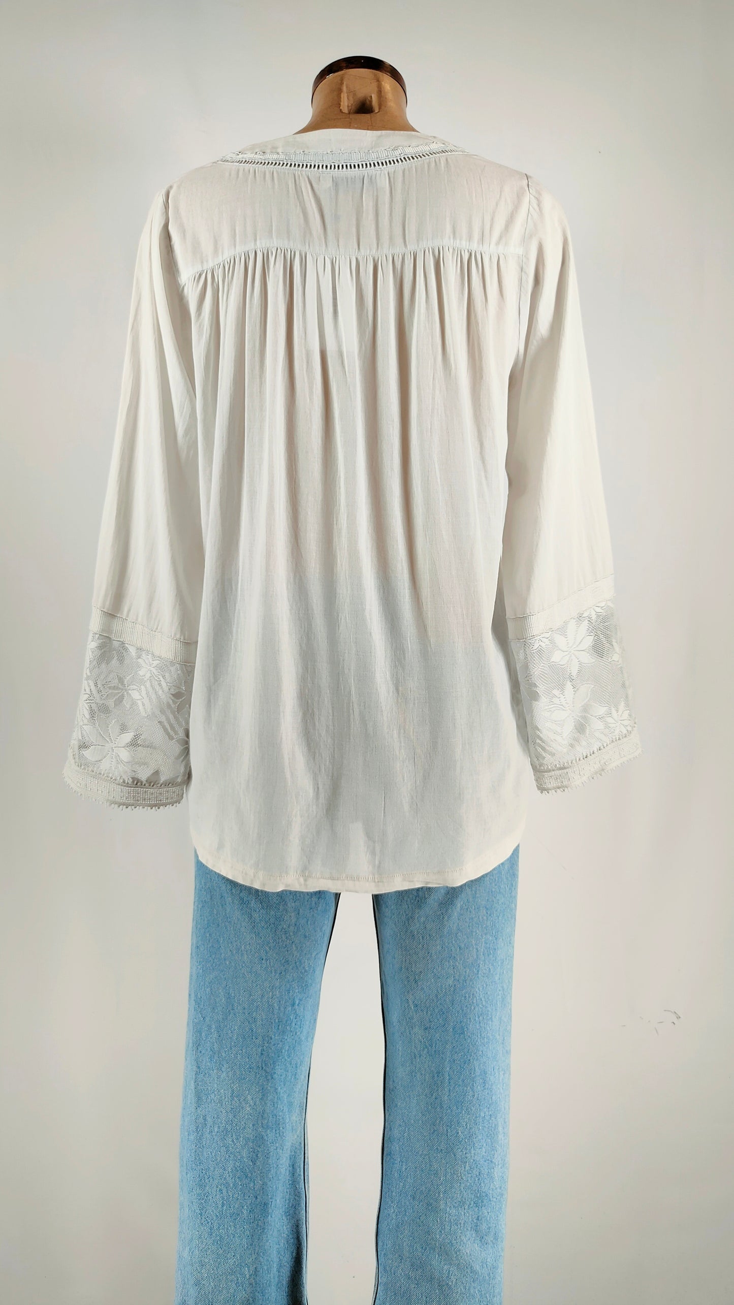Blusa Alpha Studio