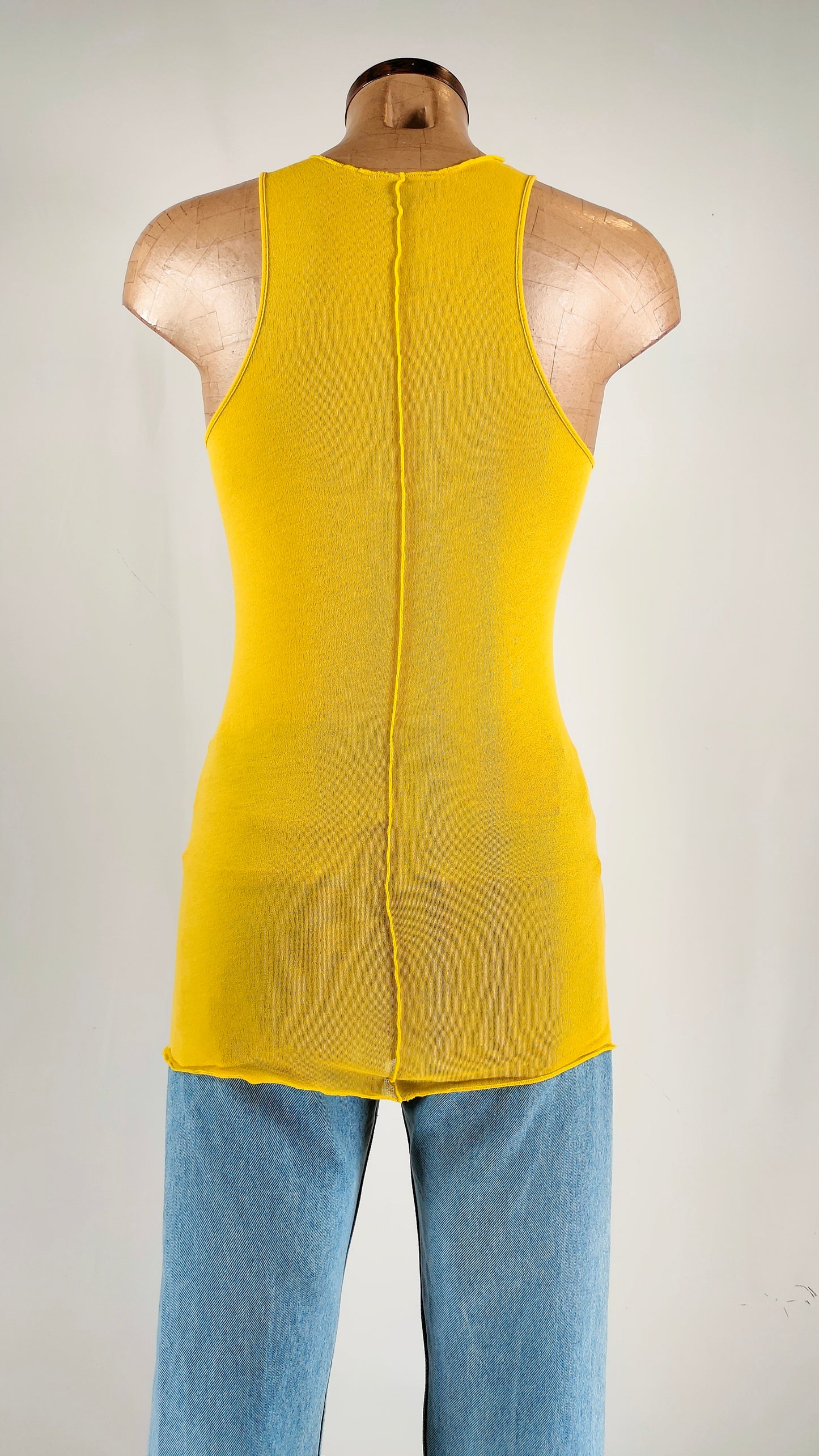 Top semitransparente amarillo