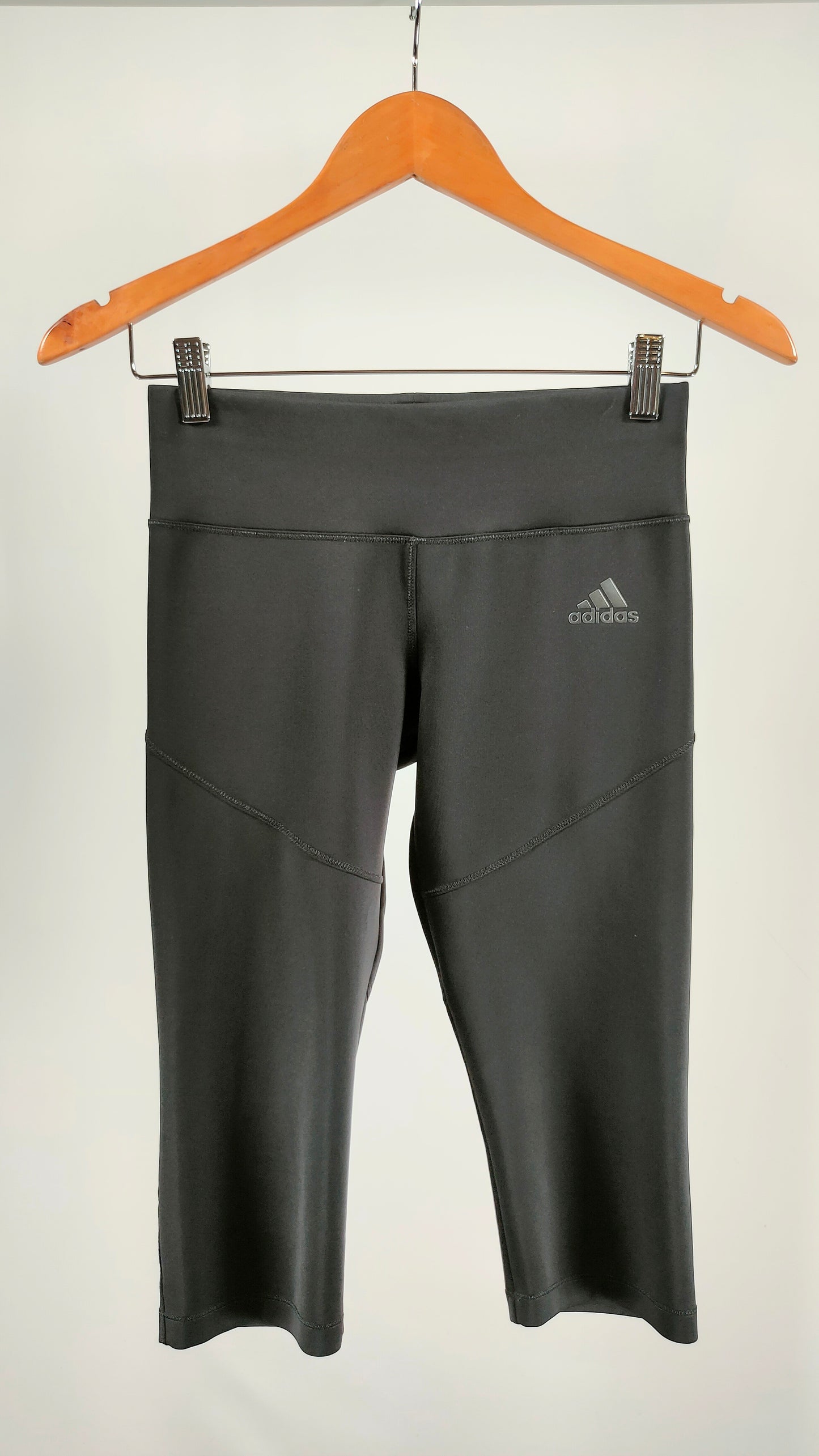 Mayas Adidas negras climalite