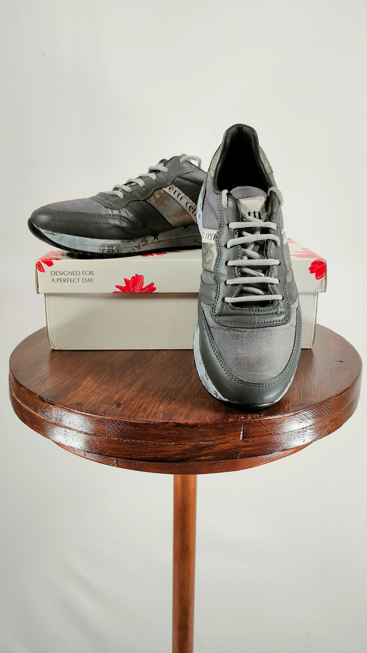 Zapatillas Cetti gris