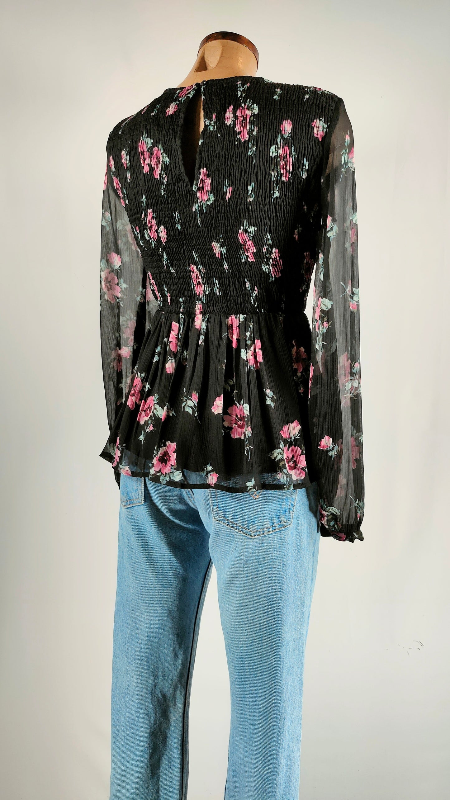 Blusa con fruncido en cintura Vila