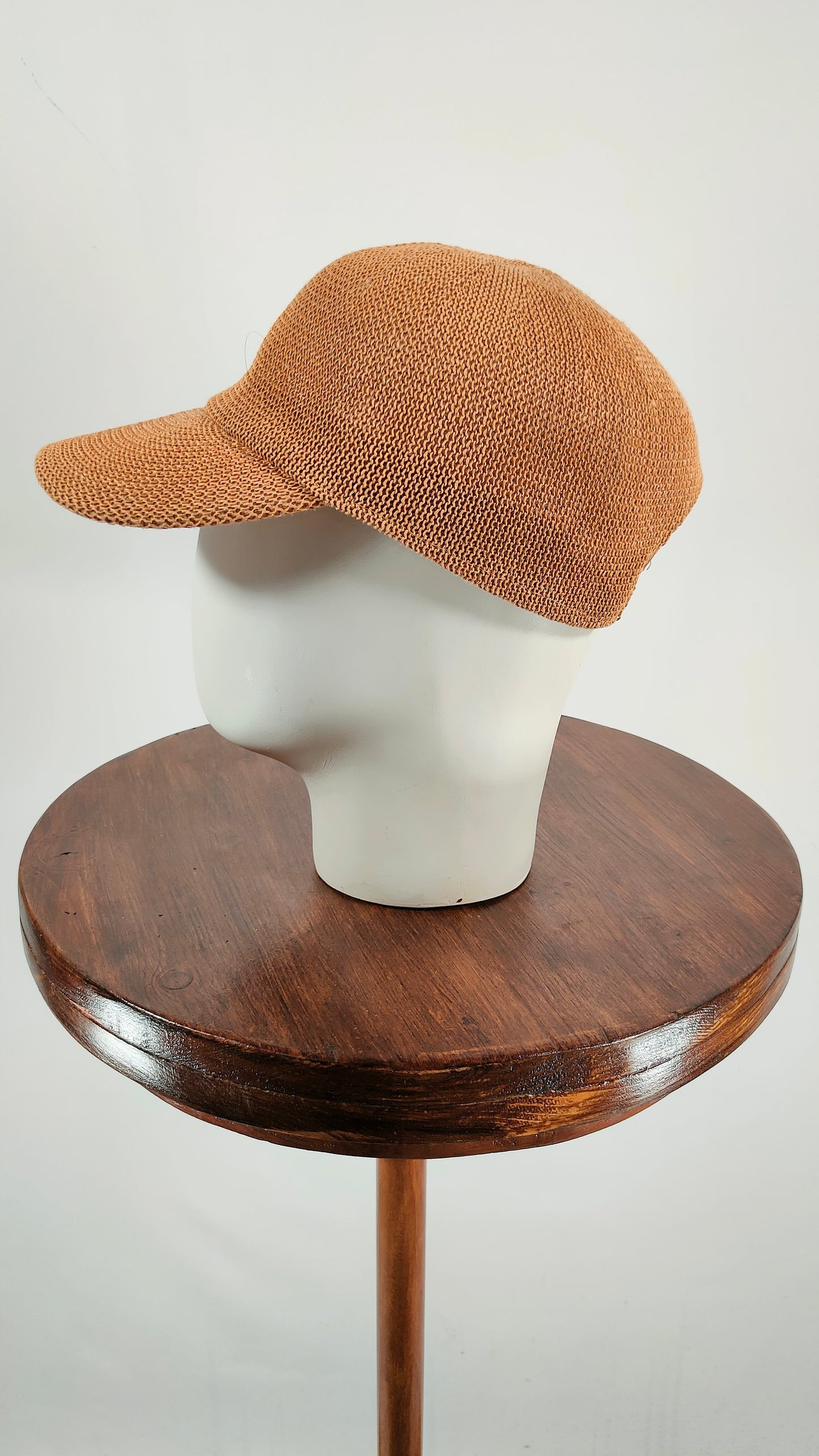 Gorra ligera calada