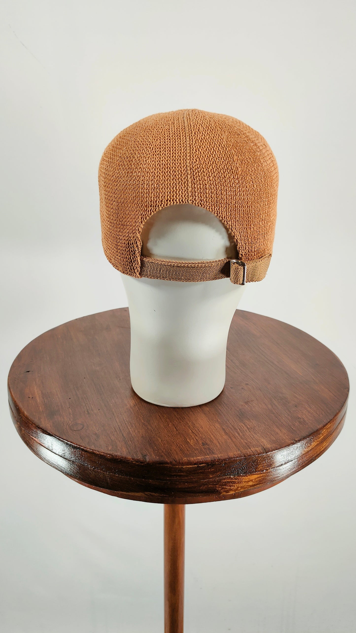 Gorra ligera calada