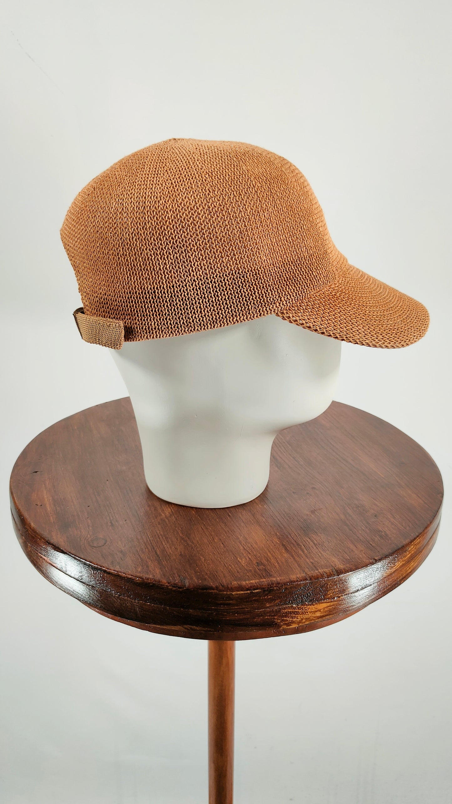 Gorra ligera calada