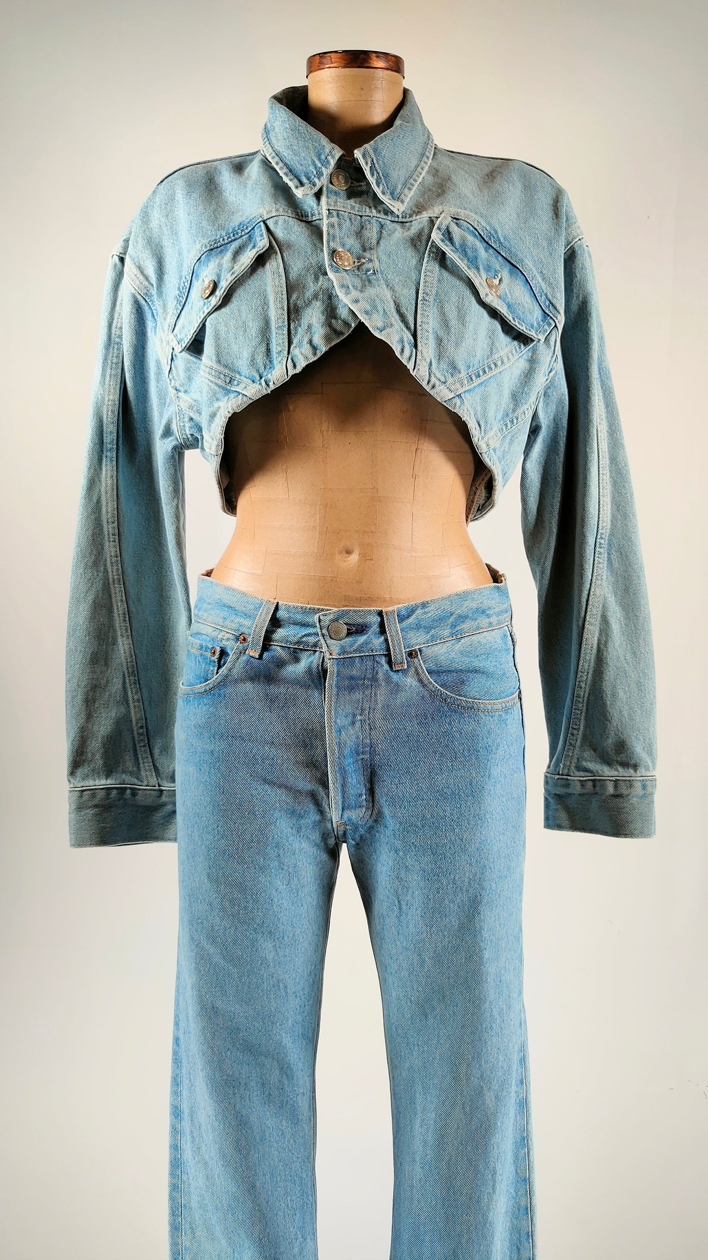 Chaqueta crop azul