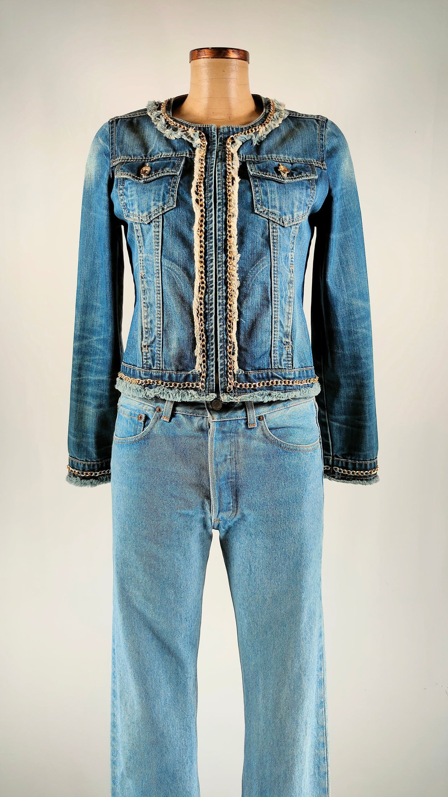 Chaqueta tejana Softy con detalle de cadena