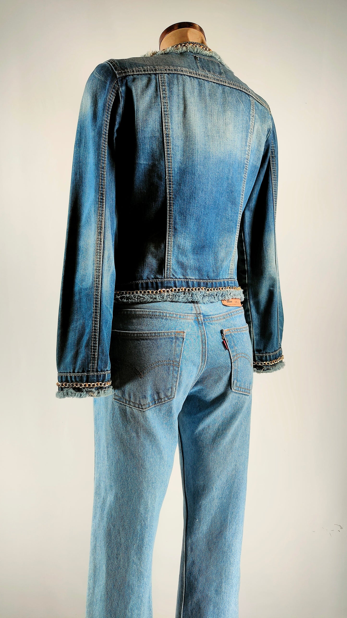Chaqueta tejana Softy con detalle de cadena