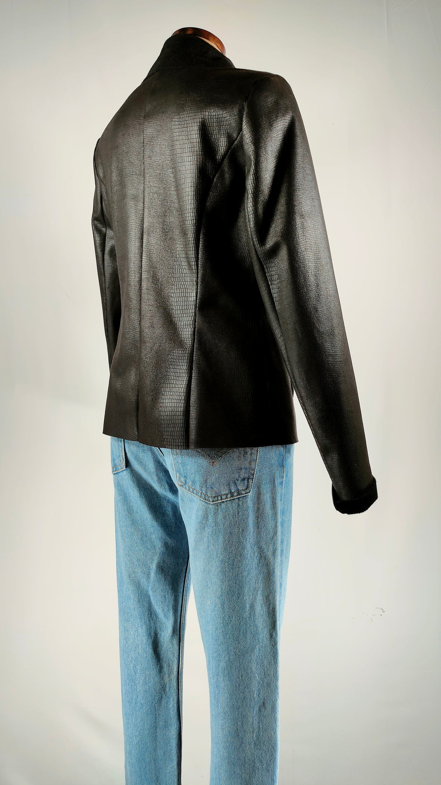 Chaqueta de polipiel negra Paz Torras