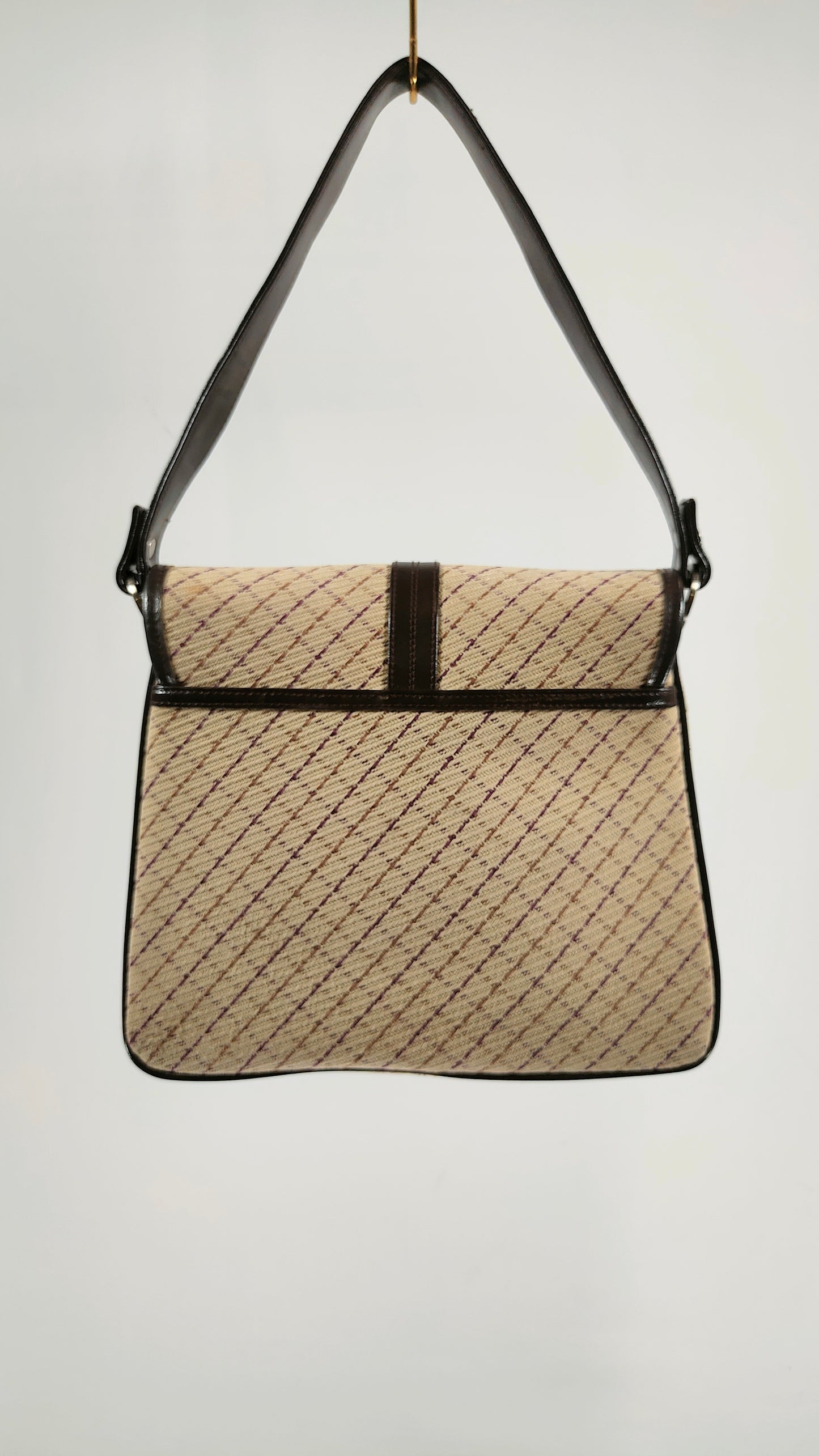 Bolsito de mano DKNY