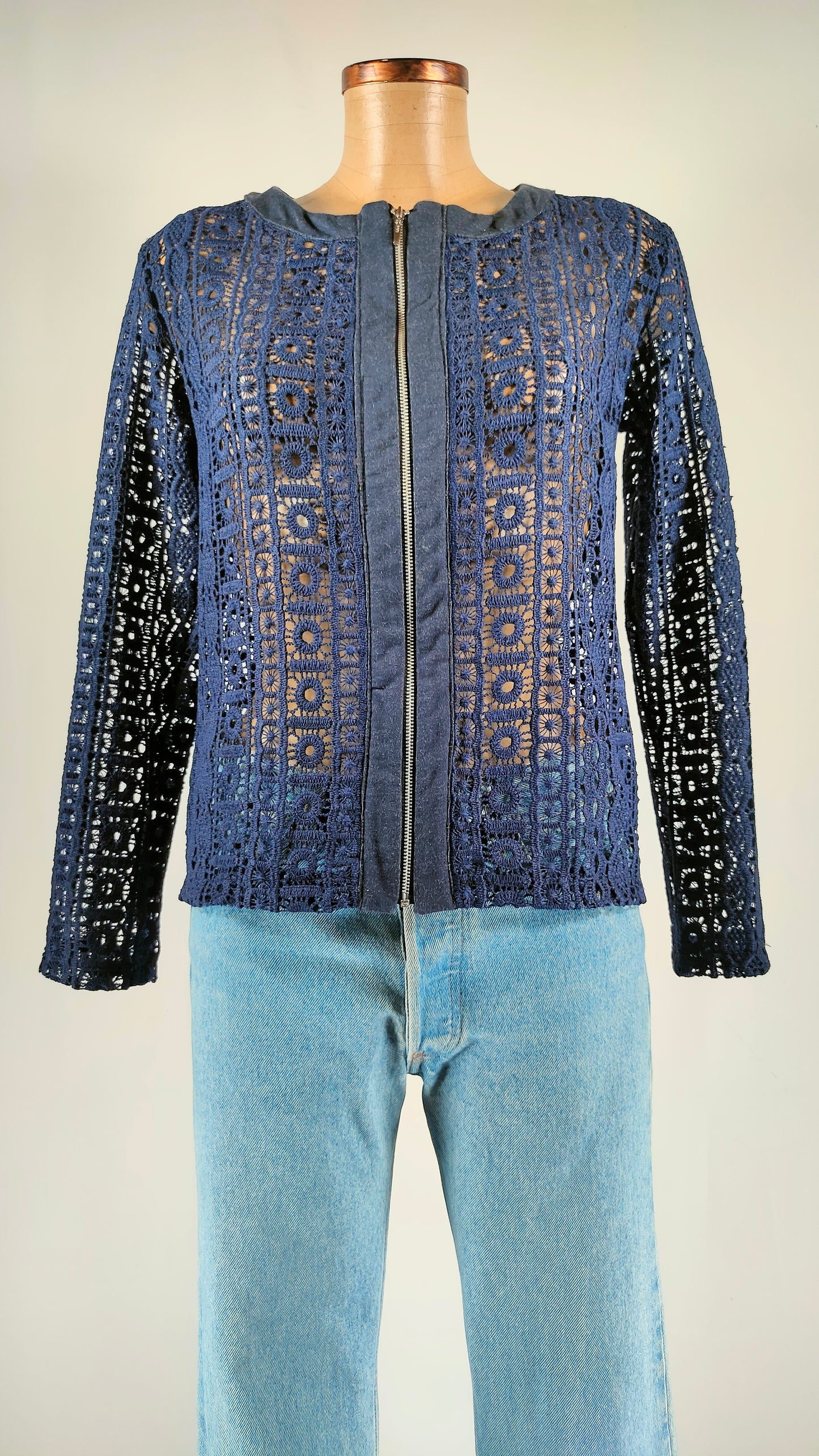 Chaqueta calada azul