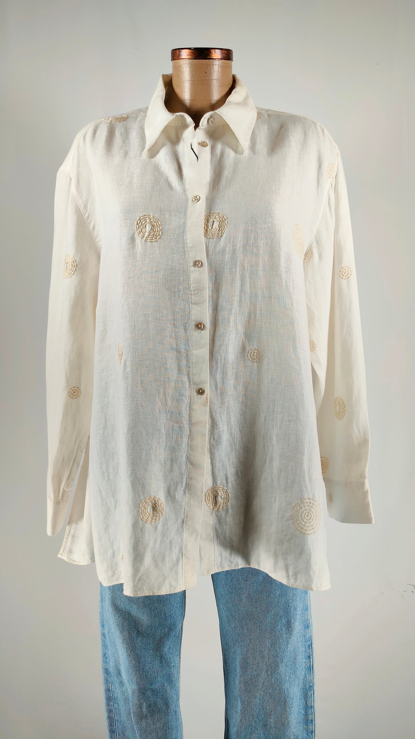Camisa de lino con bordado Massimo Dutti