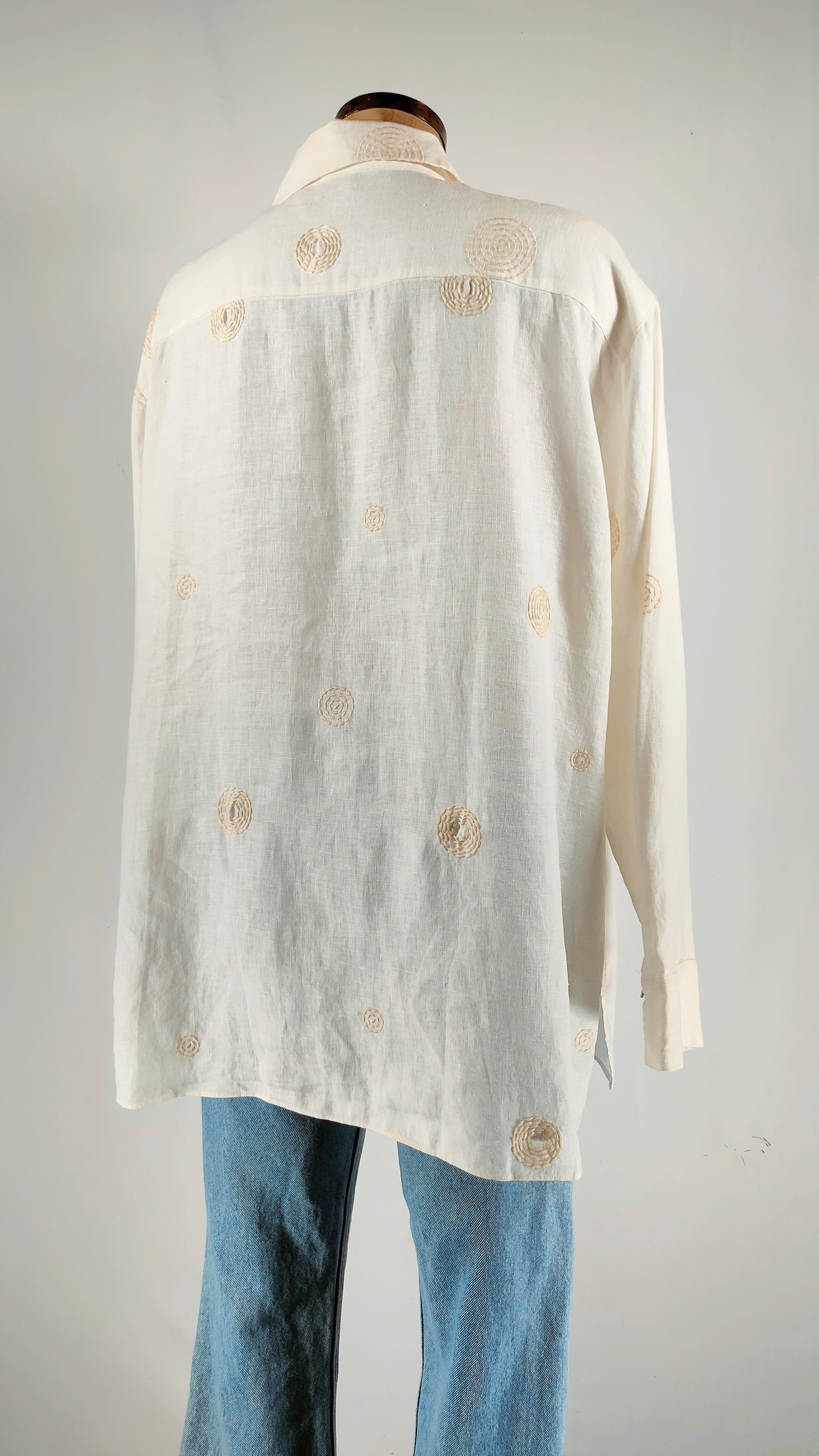 Camisa de lino con bordado Massimo Dutti