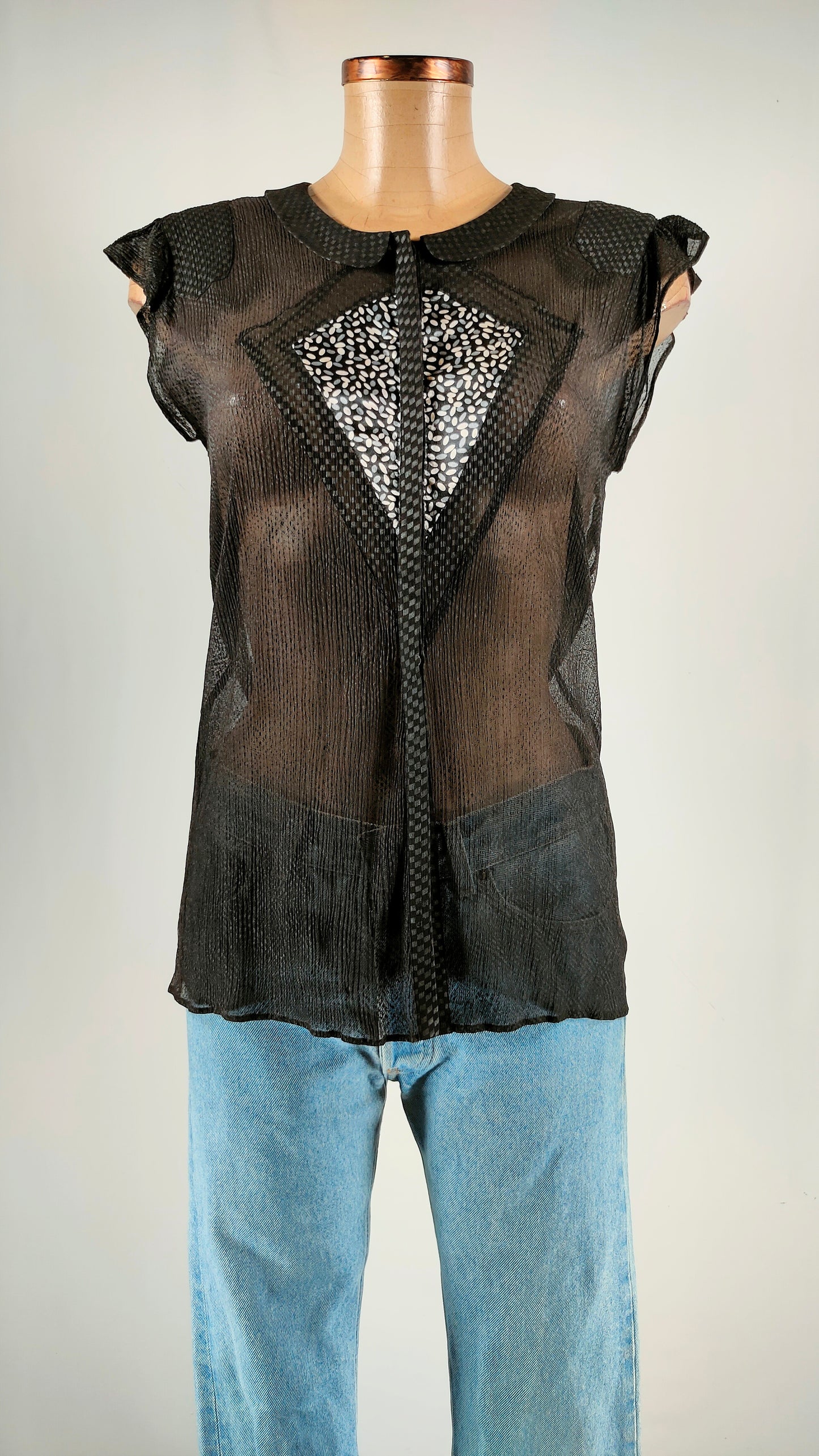 Top de seda Custo negro