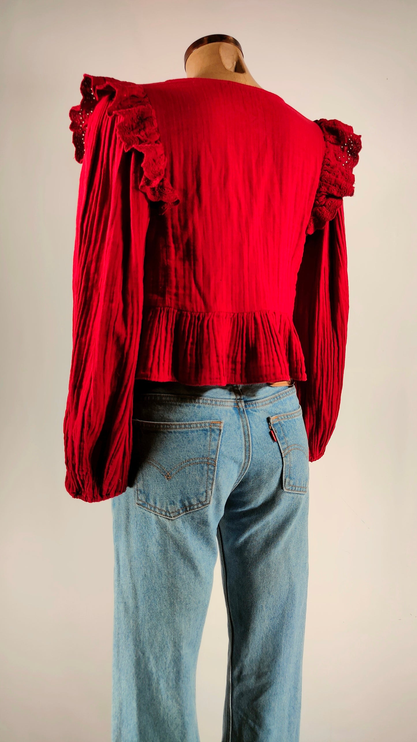 Blusa crop cereza