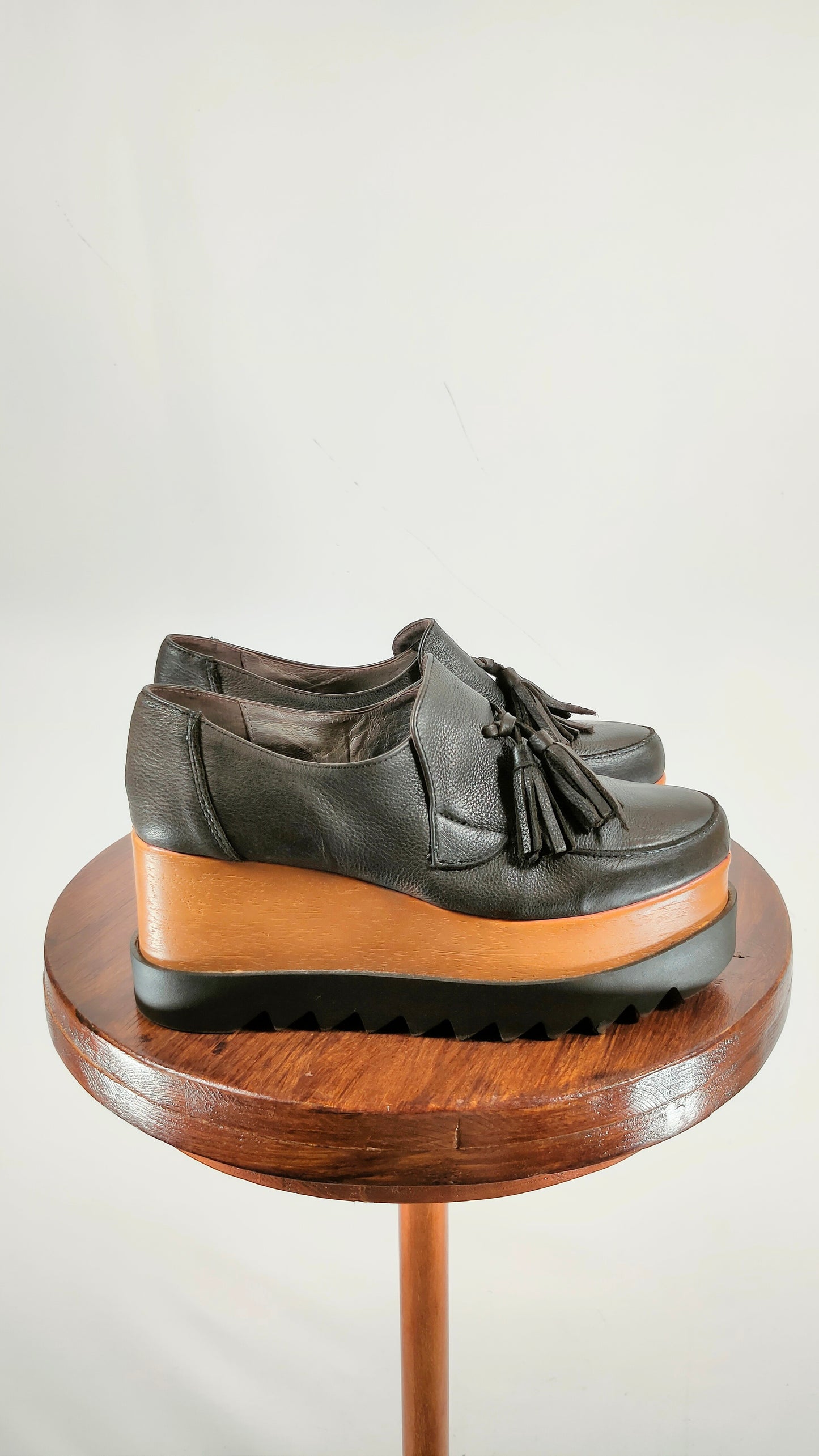 Mocasines de piel con plataforma y suela dentada
